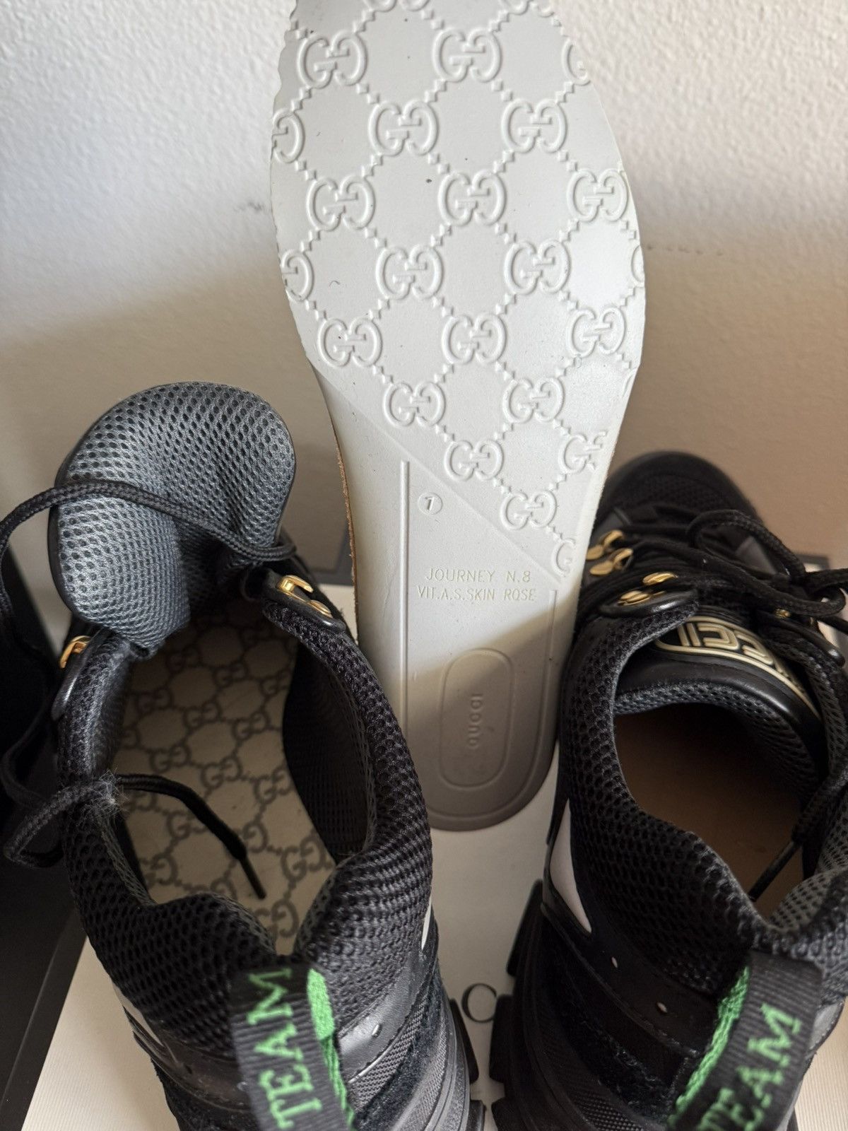 Gucci Gucci Flashtrek Sneakers Black Mesh Leather Gold Hardware Size US 8.5 / EU 41-42 - 3 Thumbnail
