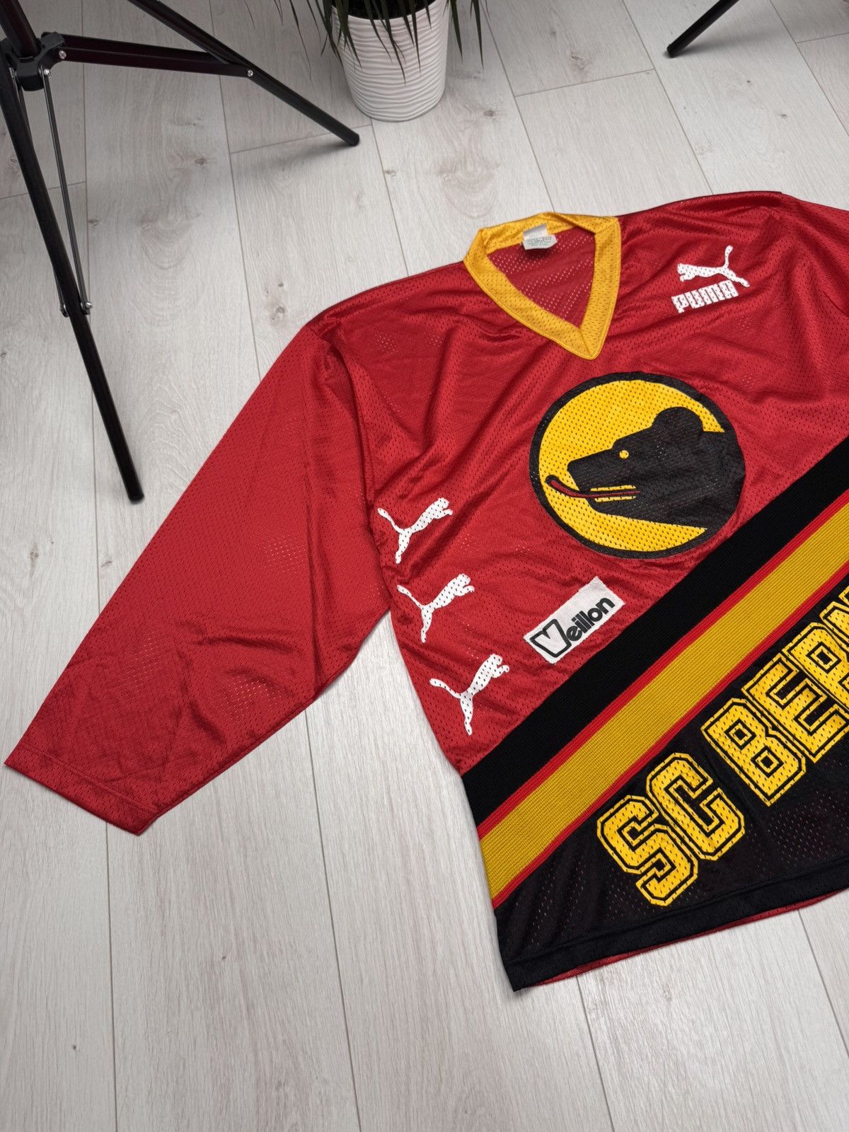 Puma 1980s SC BERN HOCKEY SHIRT JERSEY PUMA sz L MEN VINTAGE Size US L / EU 52-54 / 3 - 2 Thumbnail
