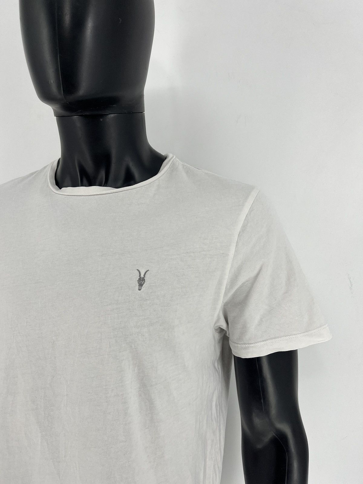 Allsaints Vintage Y2K Allsaints T-shirt luxury sportswear size M Size US M / EU 48-50 / 2 - 6 Thumbnail