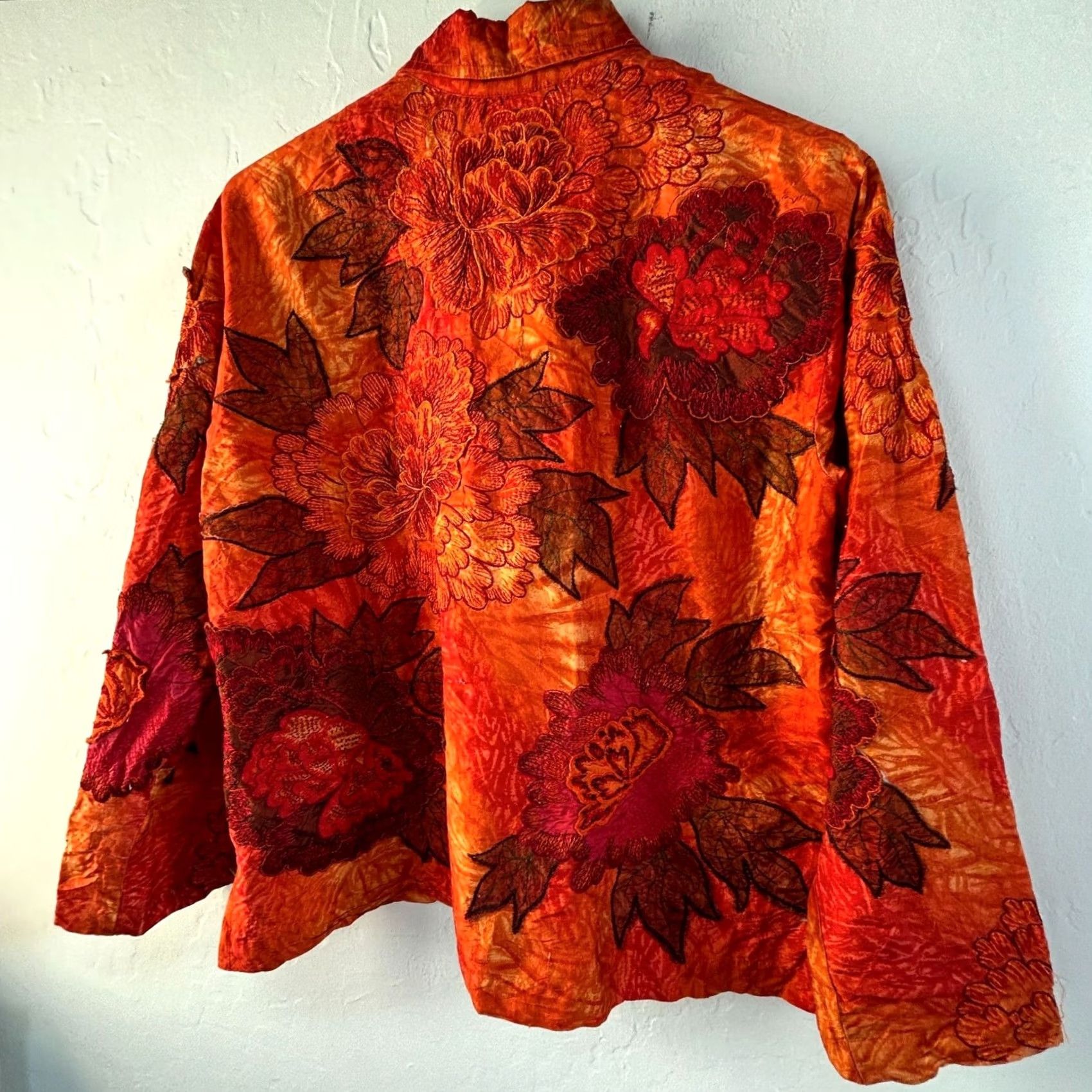 Vintage Chicos Womens Floral Embroidered Applique Jacket Size 2 Silk Red Orange Button Size XS / US 0-2 / IT 36-38 - 3 Thumbnail