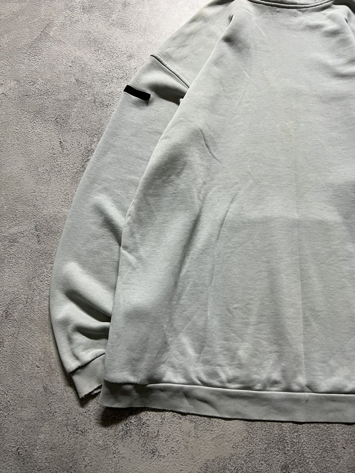 Vintage Vintage Y2k Nike 🩶 Faded Centre Mini Swoosh Hoodie 00’s Size US XL / EU 56 / 4 - 15 Thumbnail