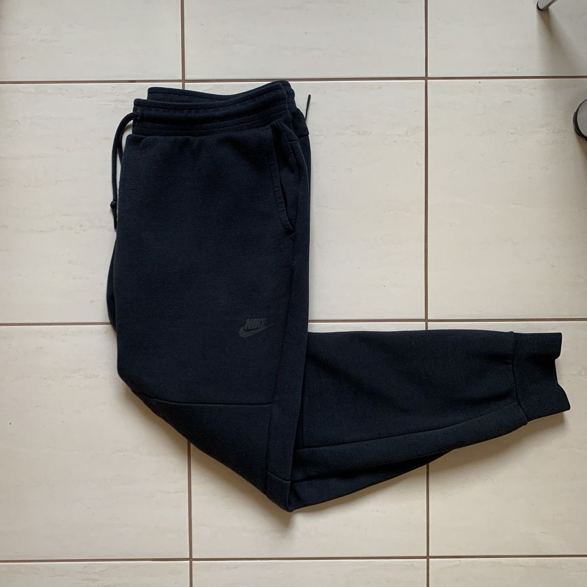 buy nike tech fleece pants