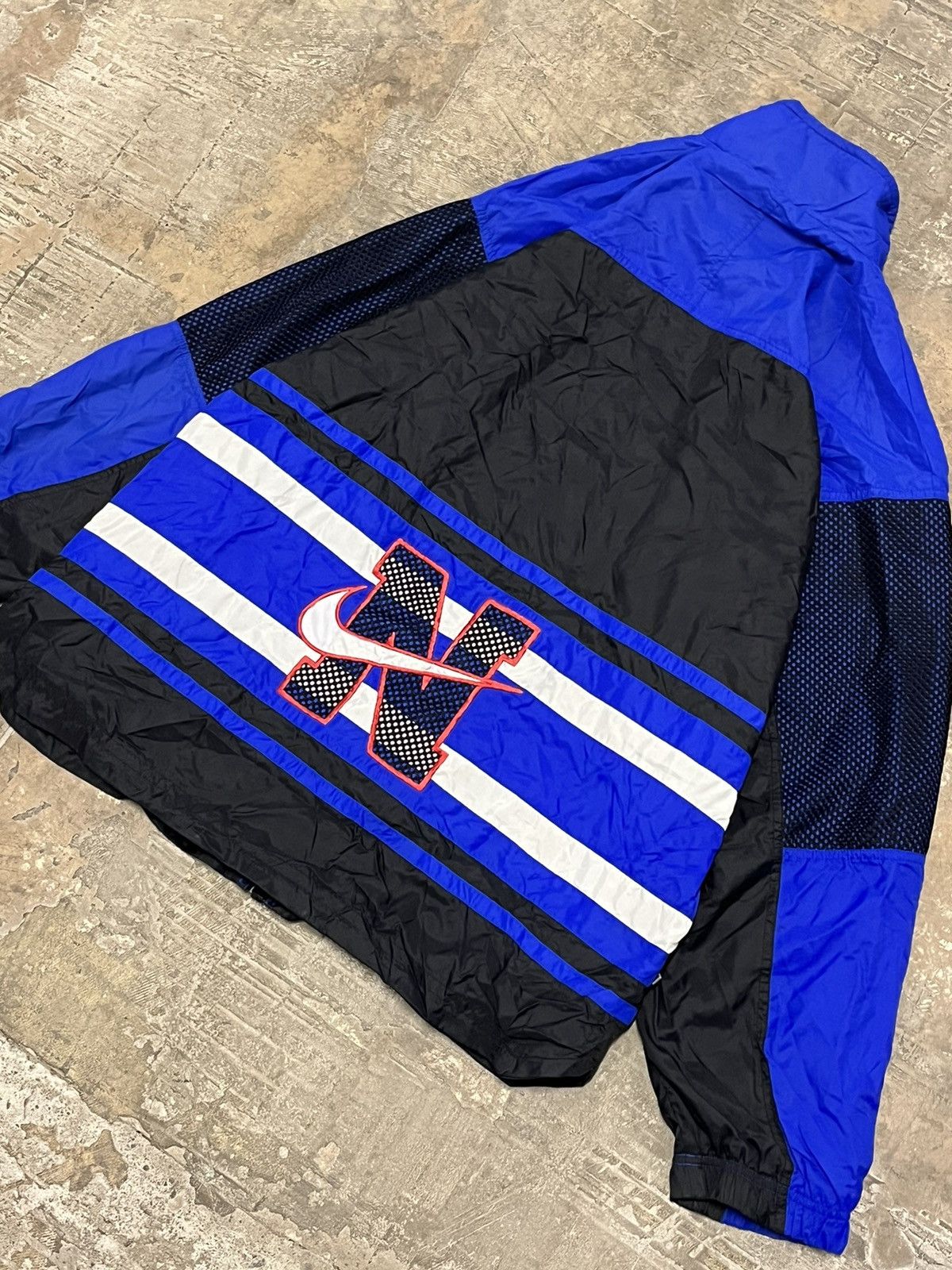 Nike × Vintage Nike vintage windbreaker 90s rare hype streetwear y2k Size US L / EU 52-54 / 3 - 5 Thumbnail