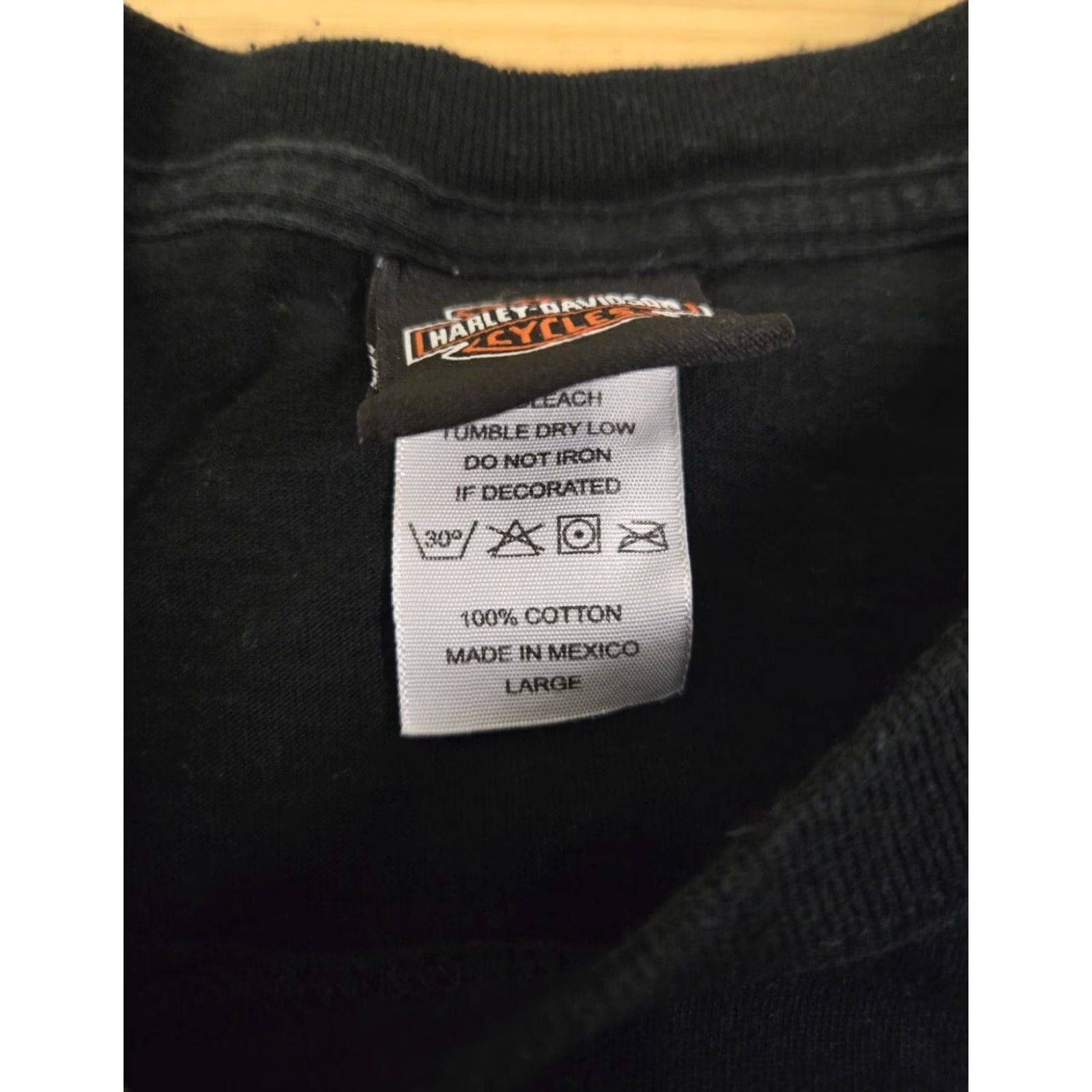 Harley Davidson Harley-Davidson Men’s T-Shirt Black Short Sleeve Crew Neck Grizzly Bear Logo 2000s L Large Hanes Beefy-T Black Mens Size US L / EU 52-54 / 3 - 3 Thumbnail