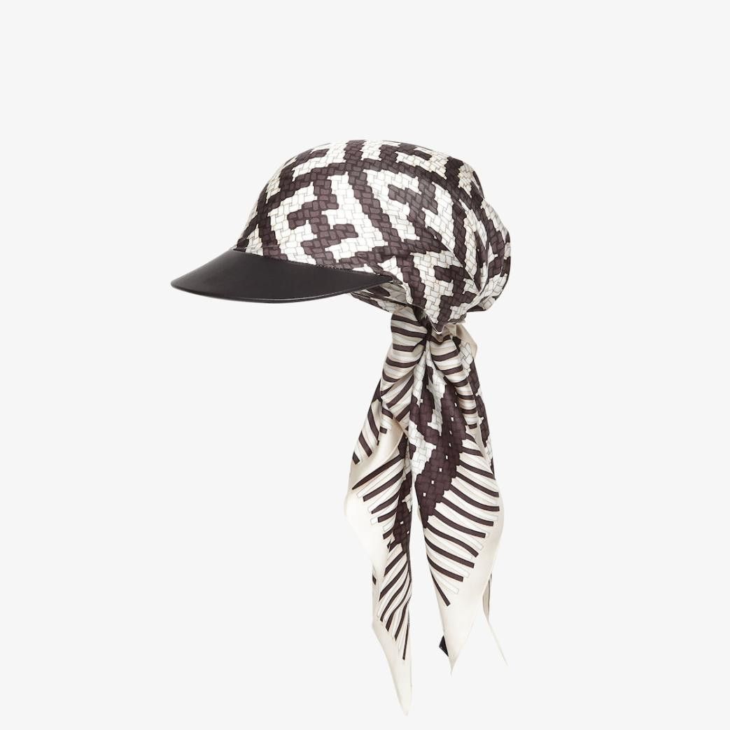 Fendi o1w1db10724 Size: OS / Hat in Black/White Size ONE SIZE - 1 Thumbnail