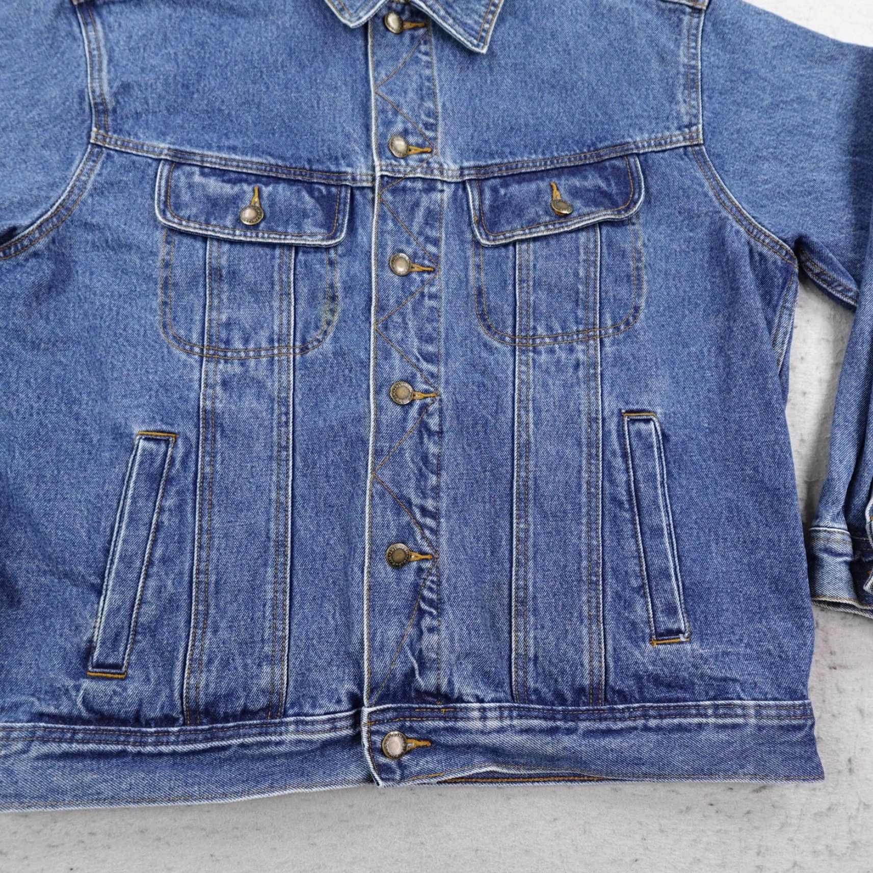 Wrangler VINTAGE Wrangler Jacket Mens Large Blue Denim Jean Rugged Wear Western Trucker Work Coat Size US 33 - 3 Thumbnail