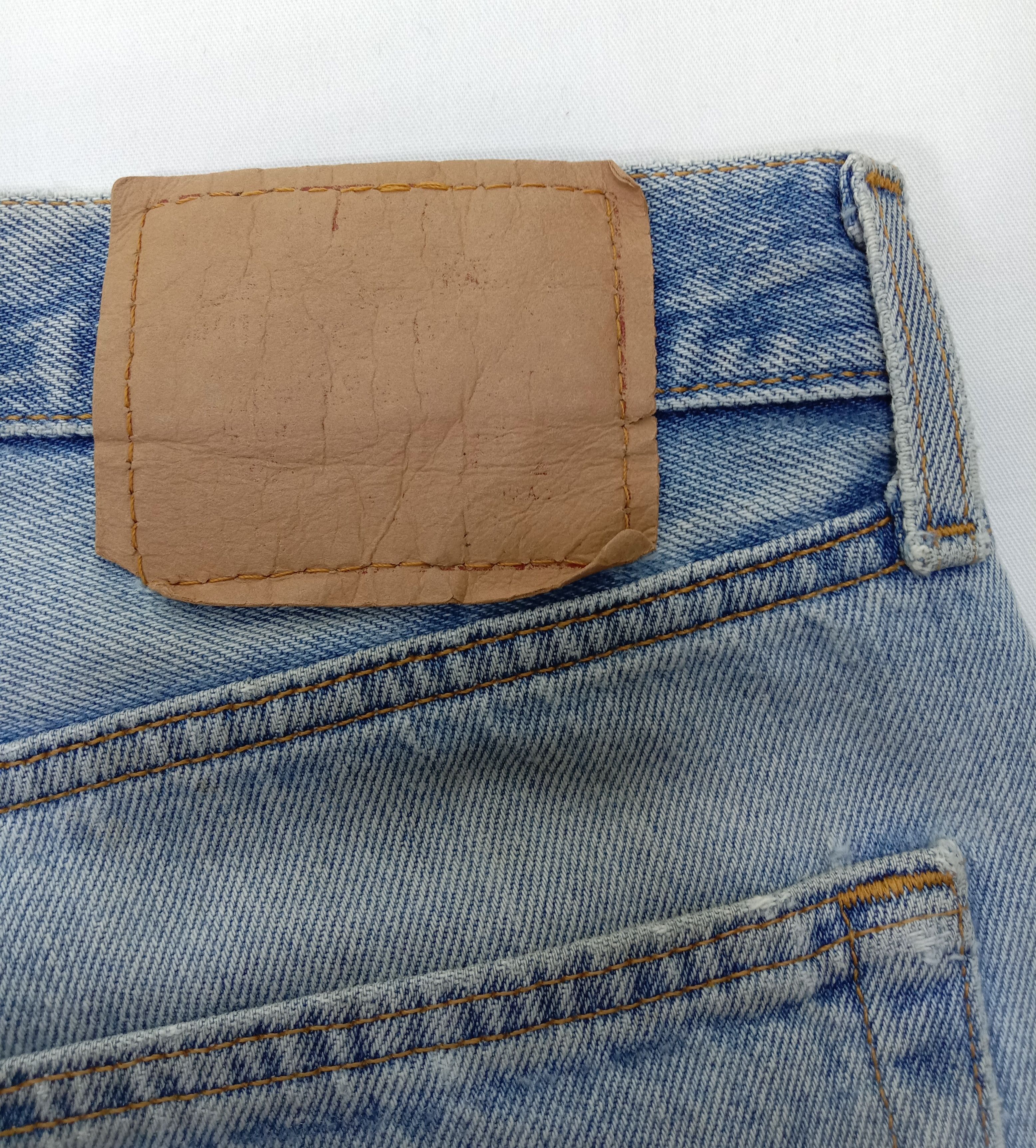 Levi's Vintage 90s Levi's 501 Jeans Light Wash Distressed Denim Size 31" - 14 Thumbnail