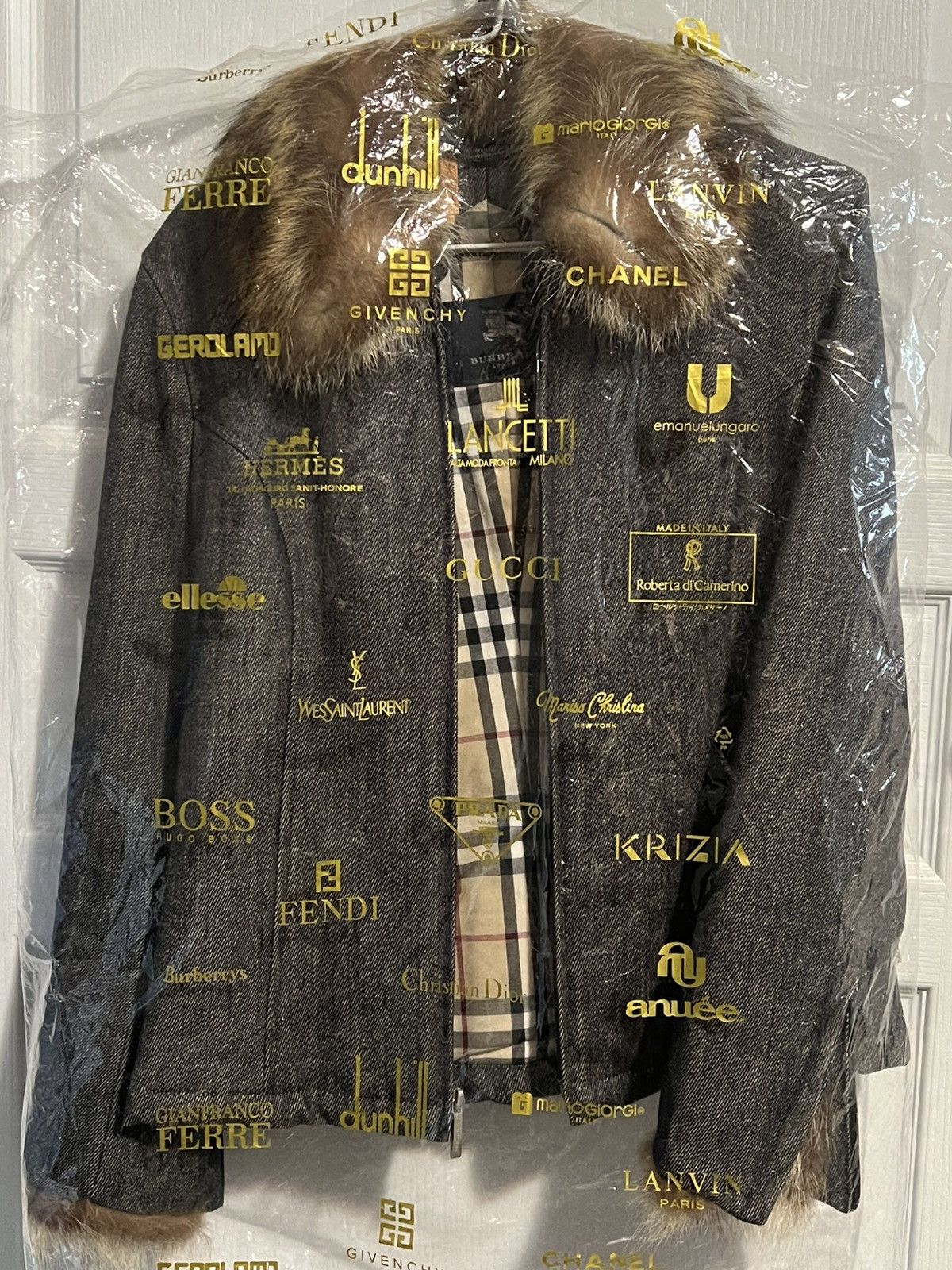 Burberry Burberry Fur Debim Jacket 2 Size S / US 4 / IT 40 - 1 Thumbnail