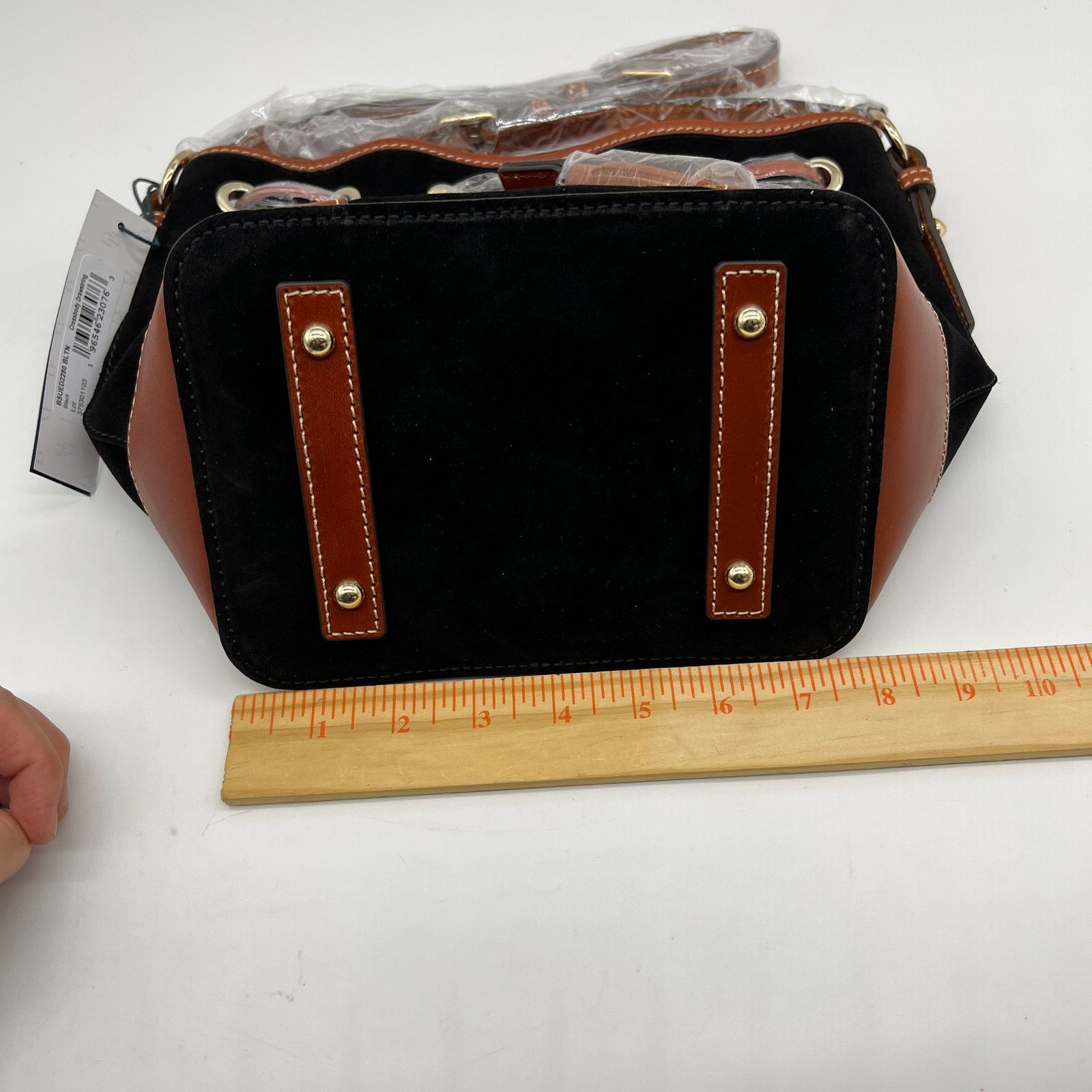 Dooney & Bourke Dooney & Bourke Suede Drawstring Crossbody Bags Black Size ONE SIZE - 6 Thumbnail