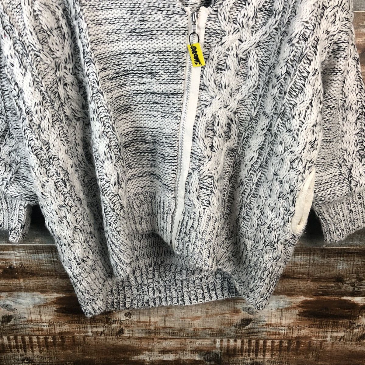 Aran Isles Knitwear Jeansis White Cardigan cable Knitwear #A1995 Size US XL / EU 56 / 4 - 6 Thumbnail