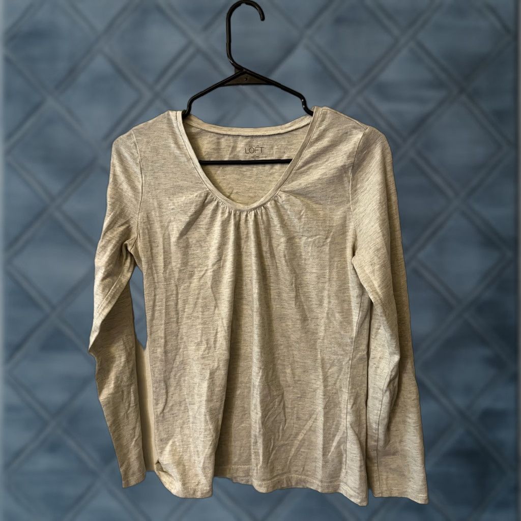 Ann Taylor LOFT Womens T-Shirt Gray Solid Crew Neck Long Sleeve Stretch Top Tee M Cotton Blend Basic Casual Vintage: No Size M / US 6-8 / IT 42-44 - 1 Thumbnail