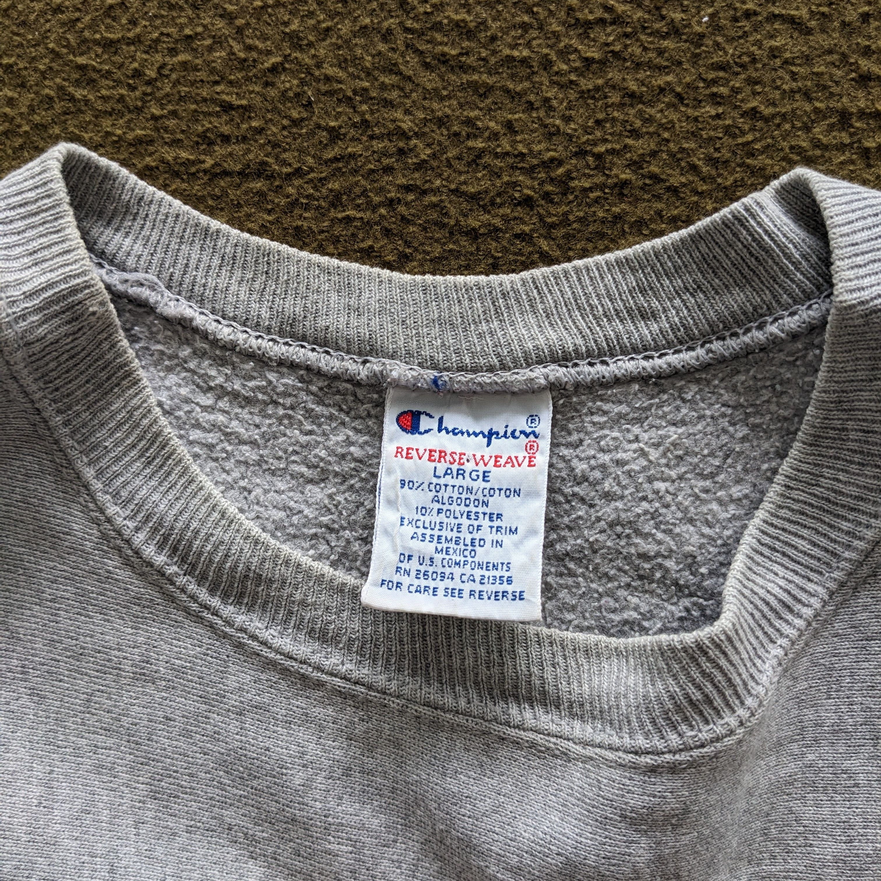 Vintage Vintage CHAMPION Sportswear Brand Sweatshirt Size US S / EU 44-46 / 1 - 6 Thumbnail