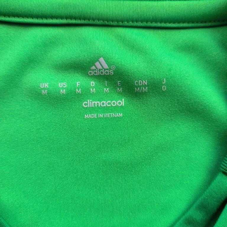Adidas Manchester United 2015-16 goalkeeper football jersey size M Size US M / EU 48-50 / 2 - 5 Thumbnail