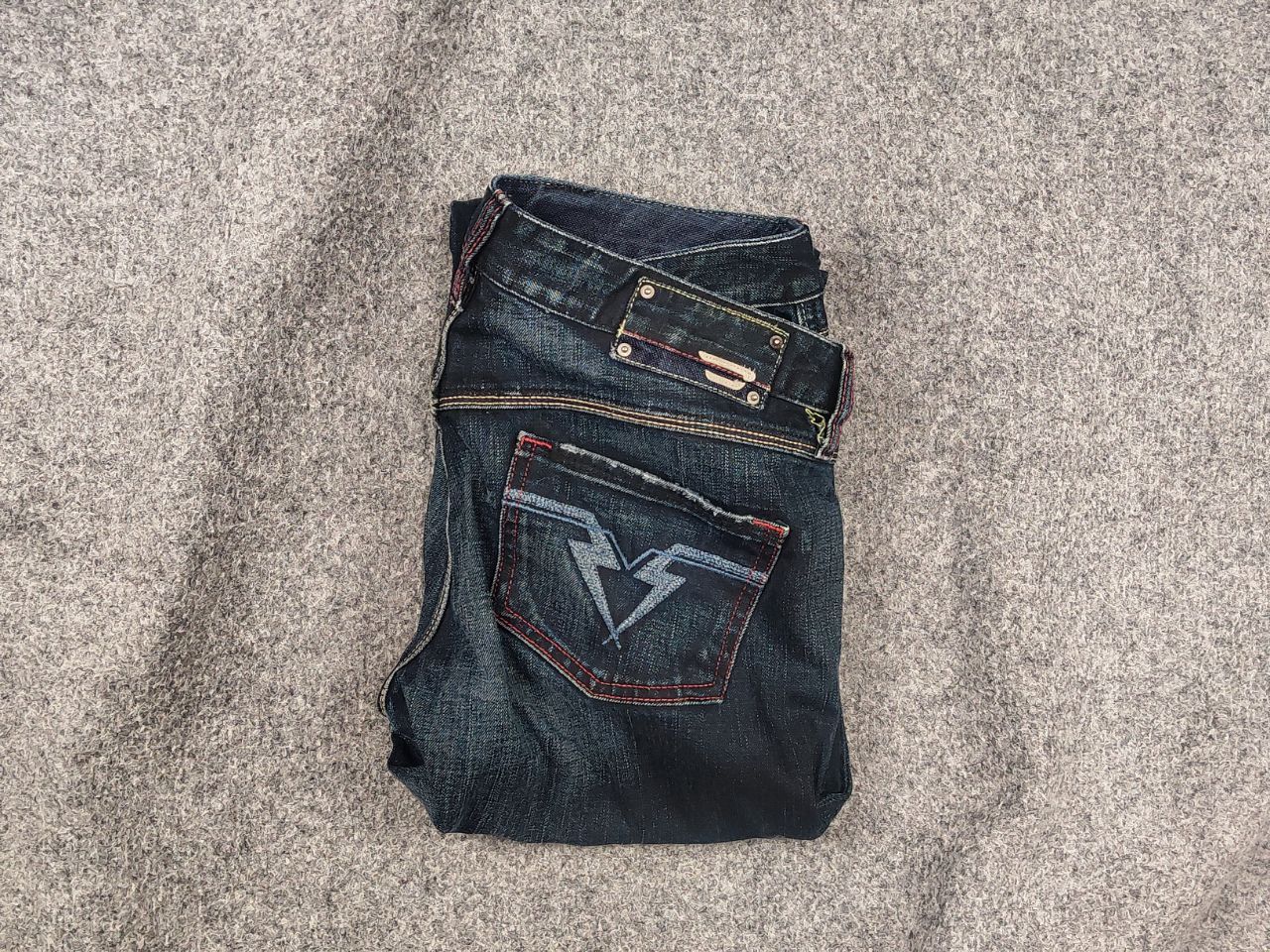Diesel Vintage Diesel Rippy Logo Distressed Faded Denim Jeans Y2K Size 27" / US 4 / IT 40 - 1 Thumbnail