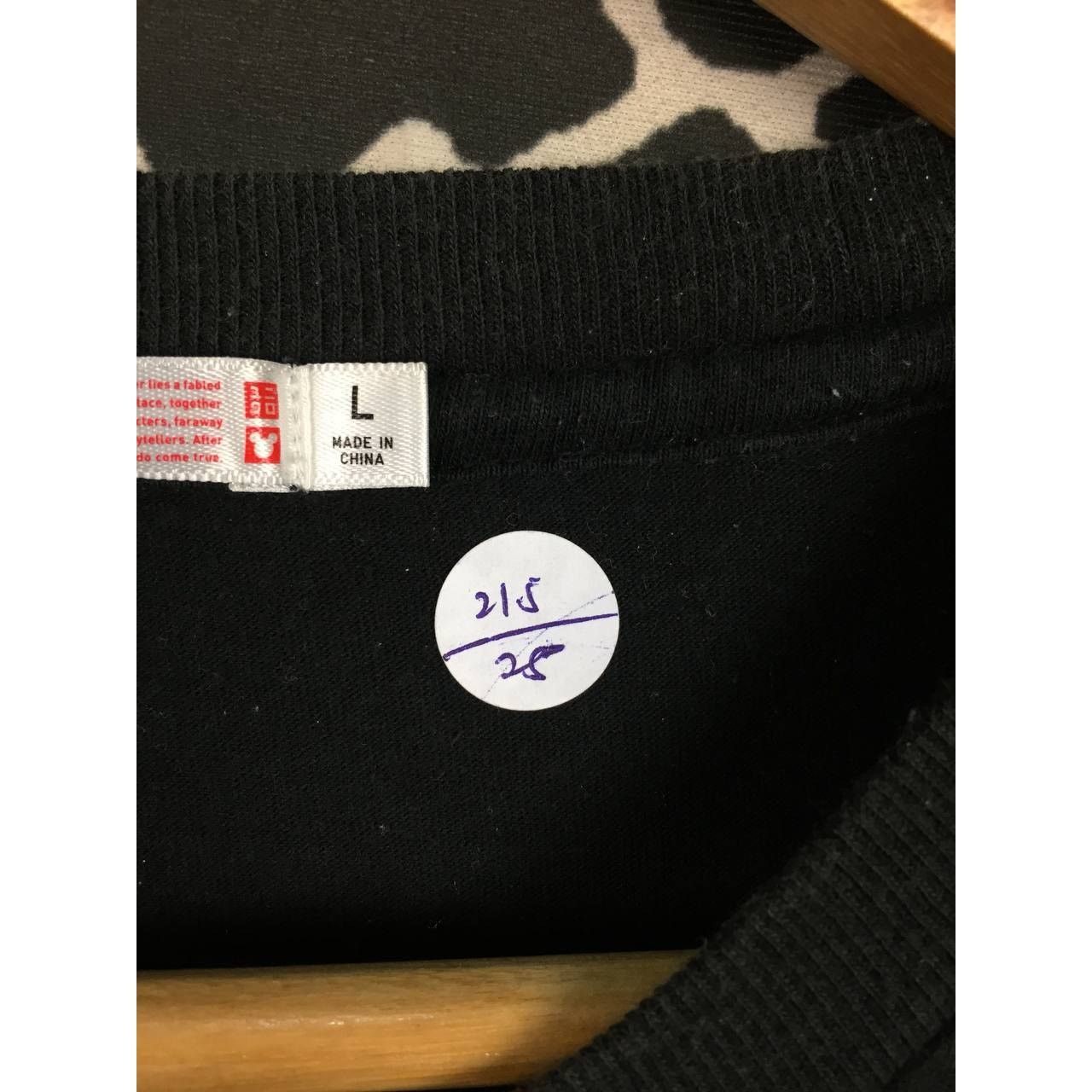 Disney × Mickey Mouse × Uniqlo Uniqlo UT Disney Mickey Mouse Cartoon Tee Size L Size US L / EU 52-54 / 3 - 9 Thumbnail