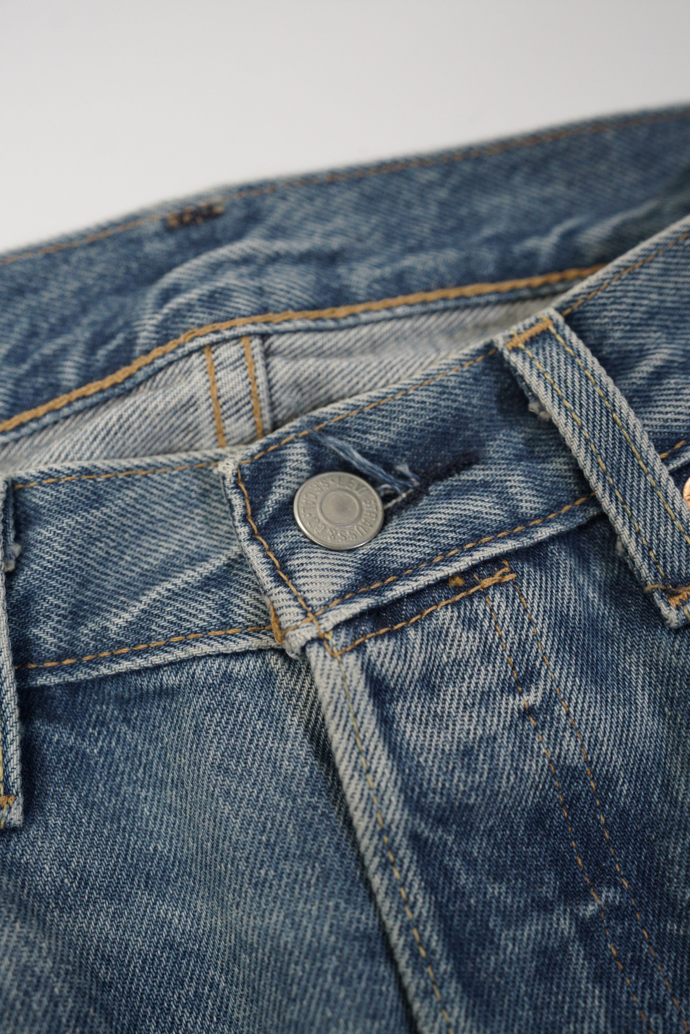 DENIM TEARS Denim Tears x Levi's Cotton Wreath Jean Light Wash Size US 32 / EU 48 - 6 Thumbnail