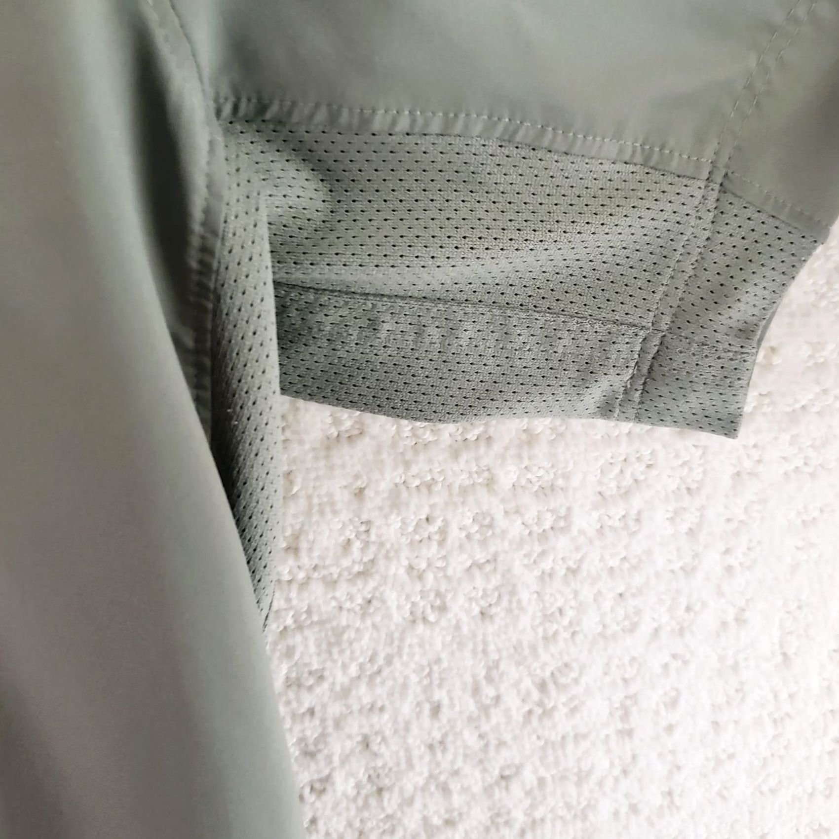 Under Armour Under Armour Shirt XL Greenish Gray Solid Short Sleeve Button Up Outdoor Mens Size US XL / EU 56 / 4 - 7 Thumbnail