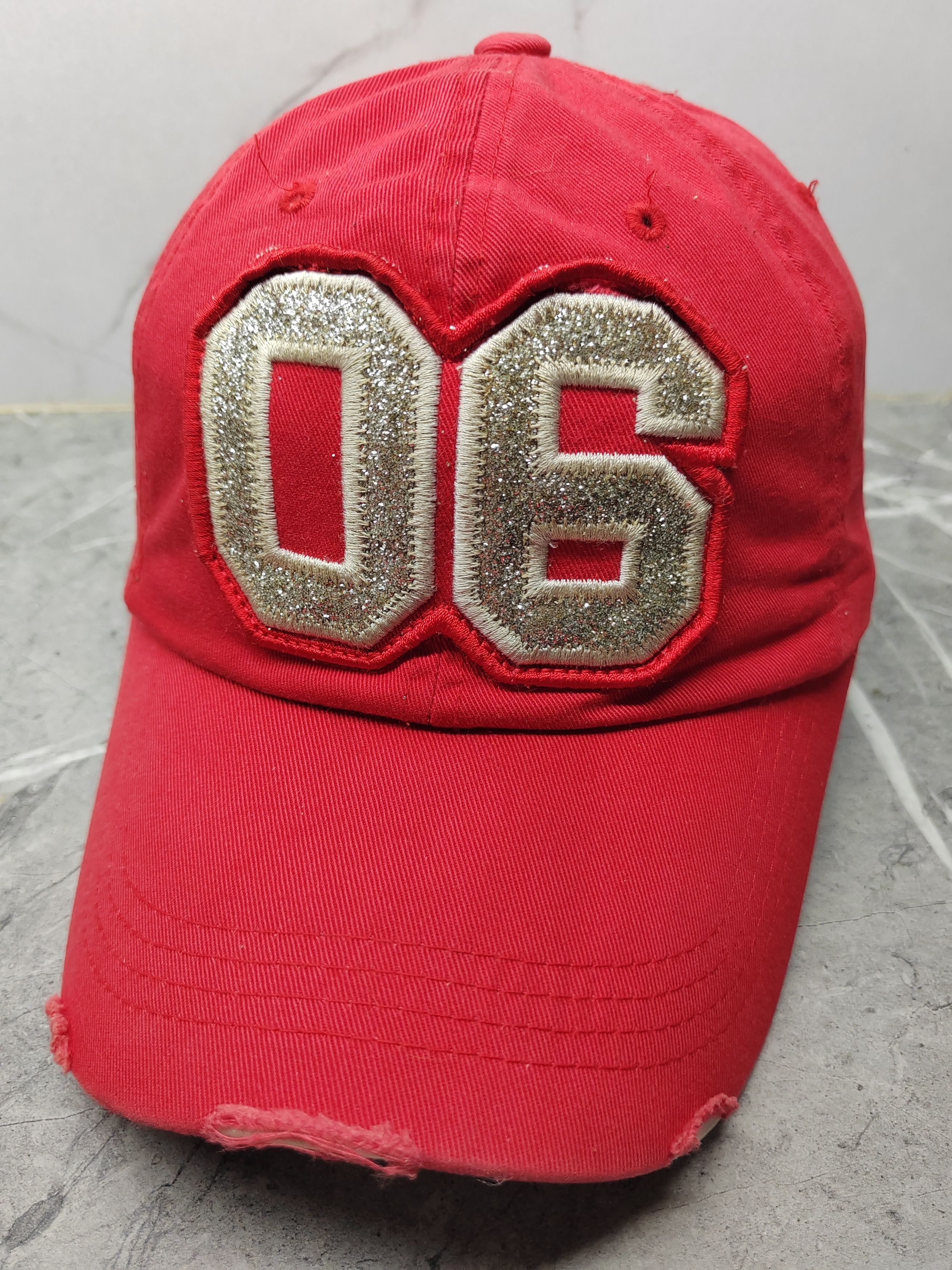 Vintage Vintage Number 06 Distressed Style Cap Hat Size ONE SIZE - 1 Thumbnail