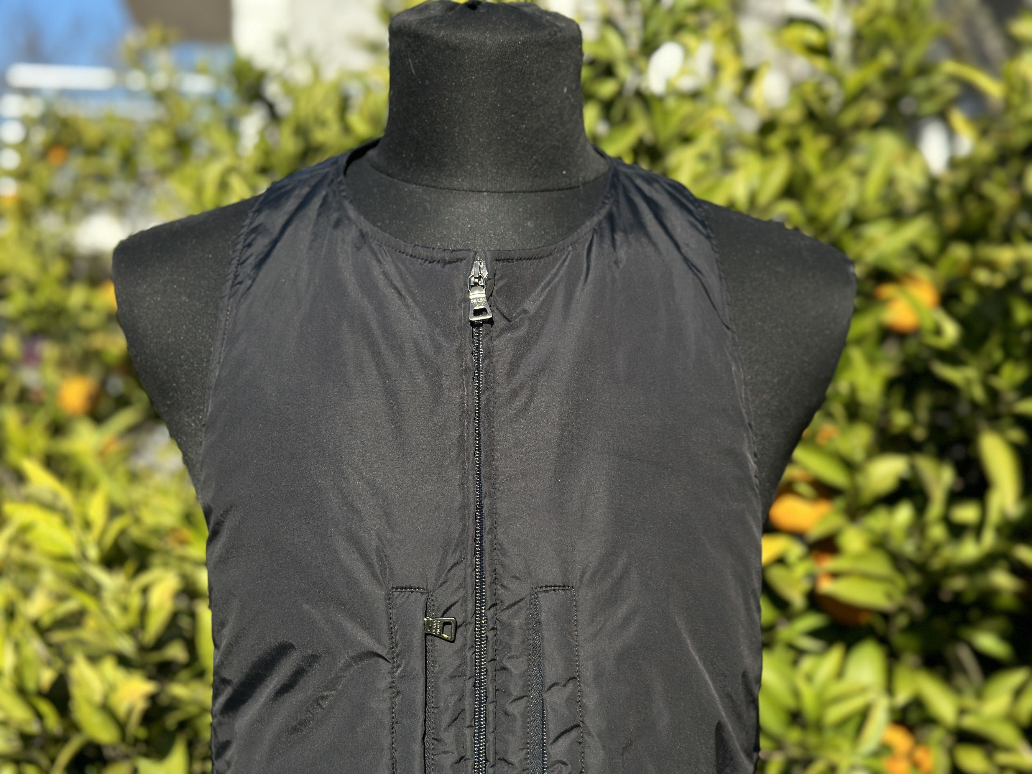 Prada Rare Prada Women Technical Belted Vest Gilet Size 42 IT Size M / US 6-8 / IT 42-44 - 5 Thumbnail