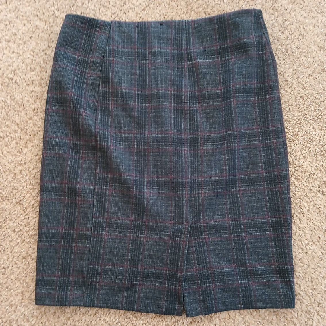 Vintage Liverpool Skirt Women Petite 10P Knee Length Plaid Elastic Waist Slit Blue Pink Pencil Chair? Size 32" / US 10 / IT 46 - 6 Thumbnail