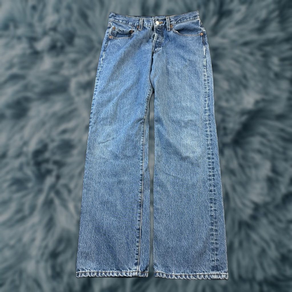 Levi's VINTAGE Levi's 501 Jeans Mens 33x34 Blue Denim Straight 90s Vintage Jeans** Size US 33 - 1 Thumbnail