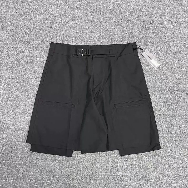 Dior Dior Black satin functional buckle workwear shorts 2501-Nex Size US 36 / EU 52 - 1 Thumbnail