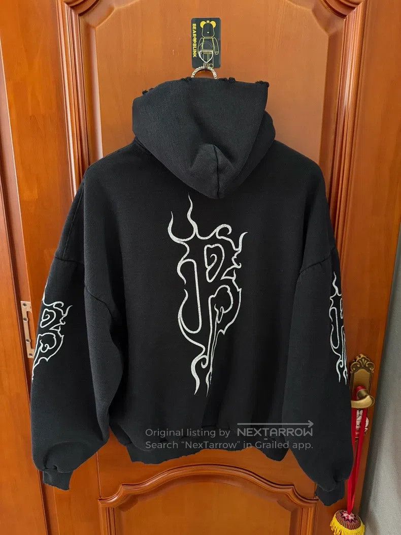 Balenciaga Balenciaga Flame Sanskrit Heavyweight Hoodie with Hood Size US S / EU 44-46 / 1 - 2 Thumbnail