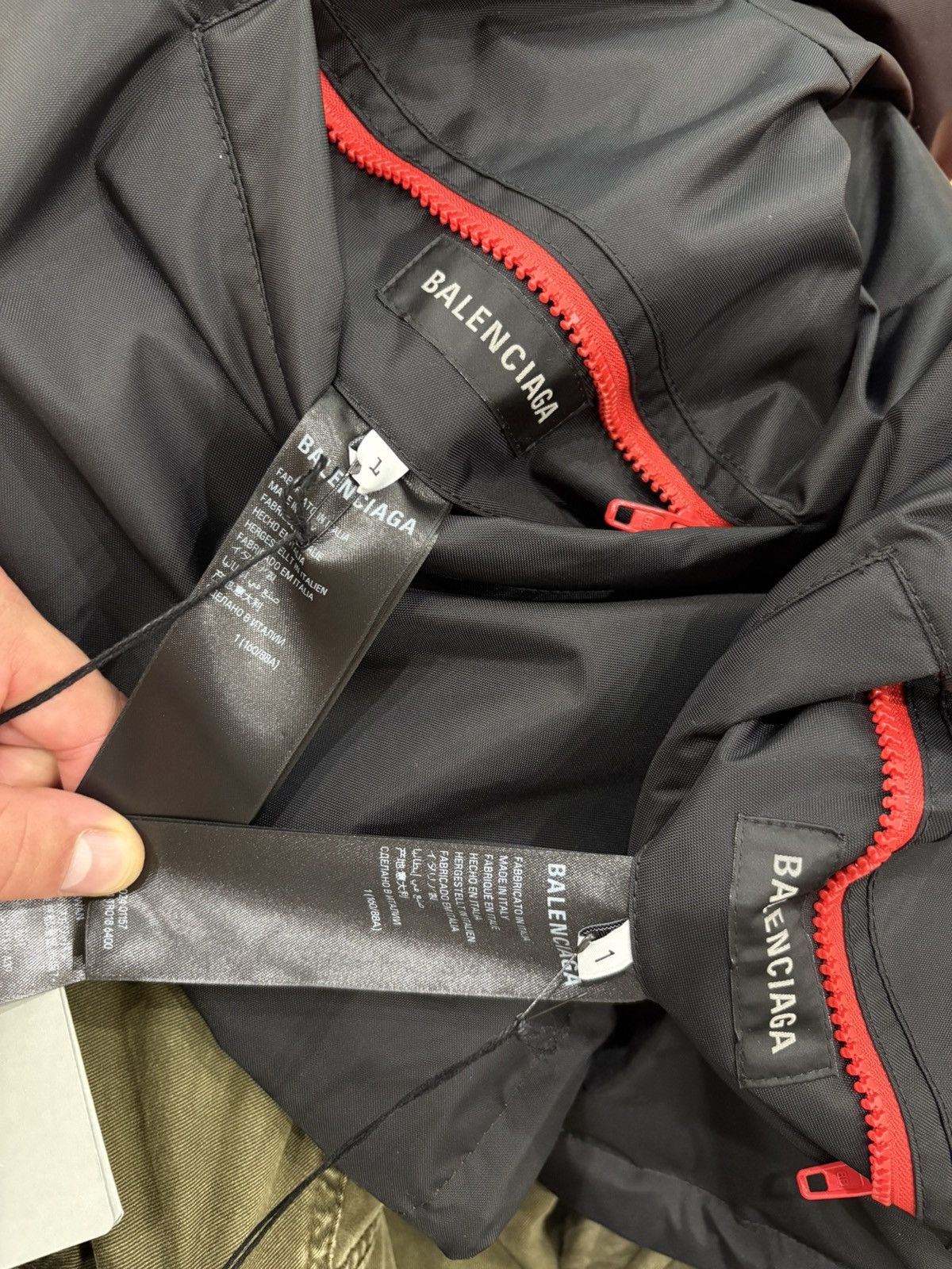 Balenciaga BALENCIAGA REVERSIBLE - black/Red puffer Size L / US 10 / IT 46 - 17 Thumbnail