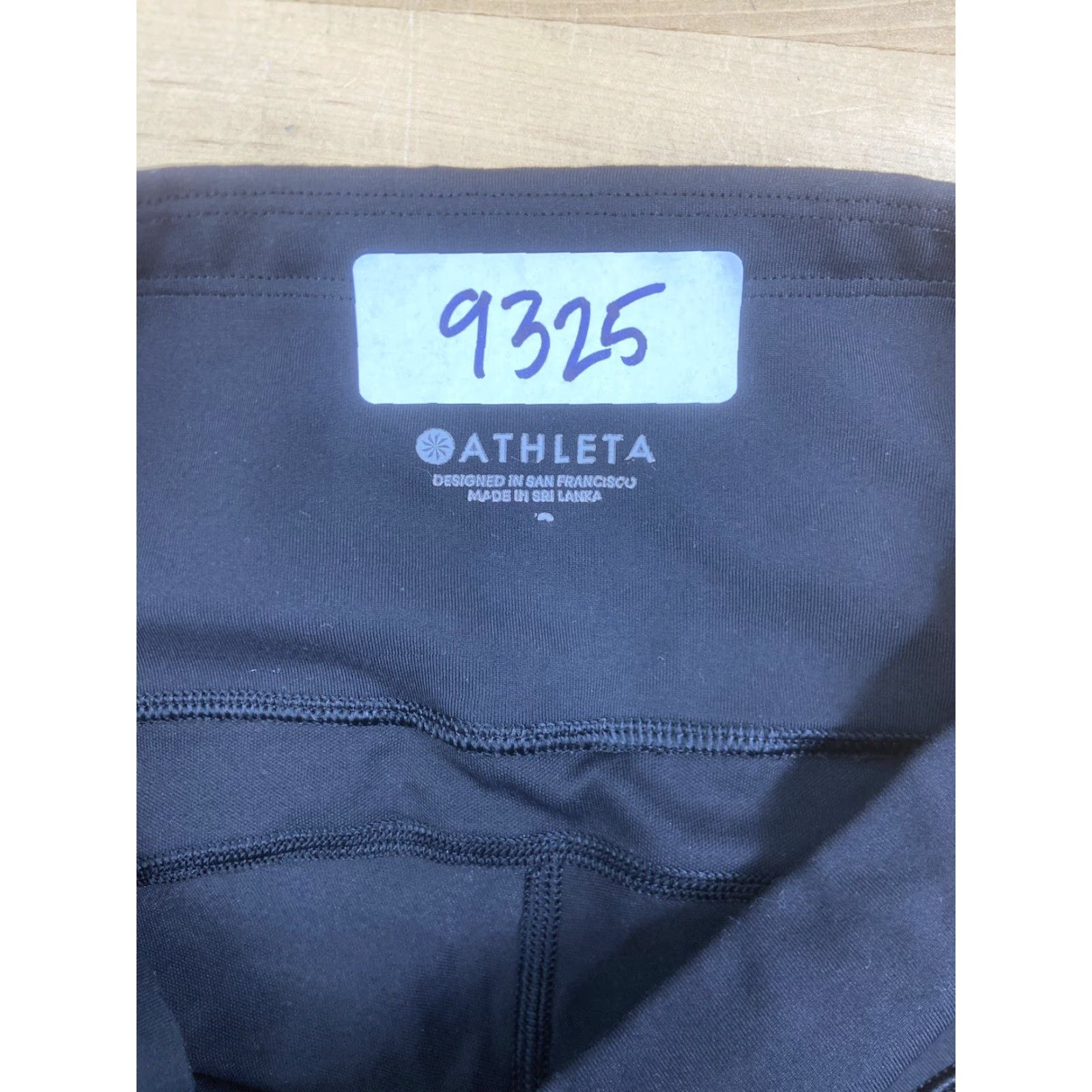 Athleta Athleta Womens Capri Leggings S Black Activewear Gym Training Running #9325 Size 28" / US 6 / IT 42 - 2 Thumbnail