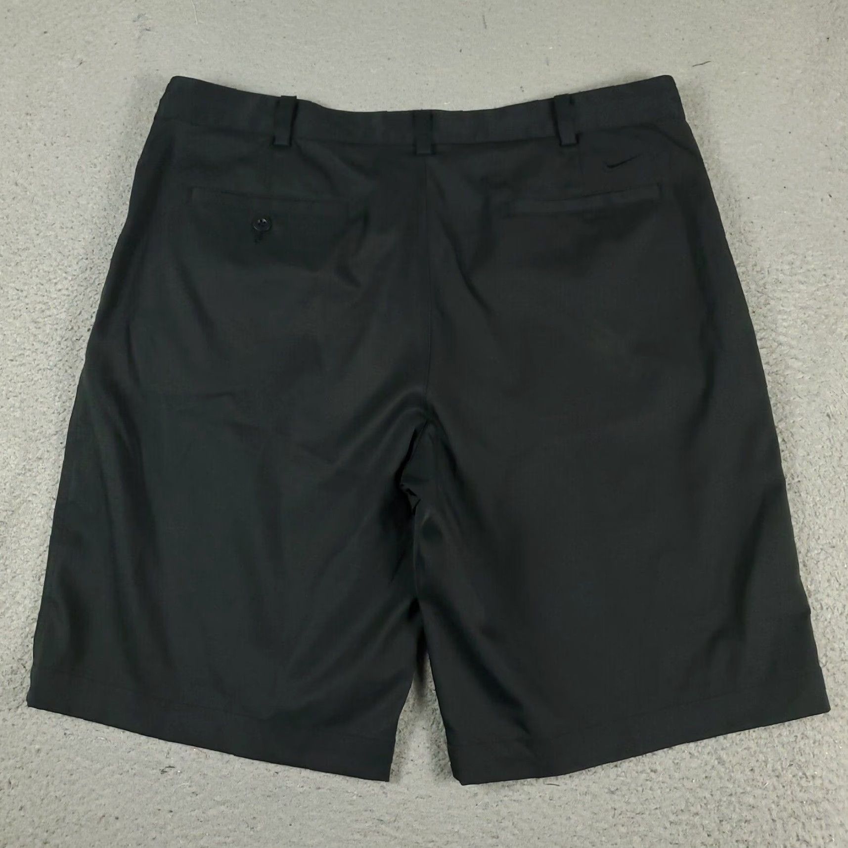 Nike Nike Shorts Mens 36 Black Golf Dri Fit Casual Flat Front Chino Size US 36 / EU 52 - 7 Thumbnail