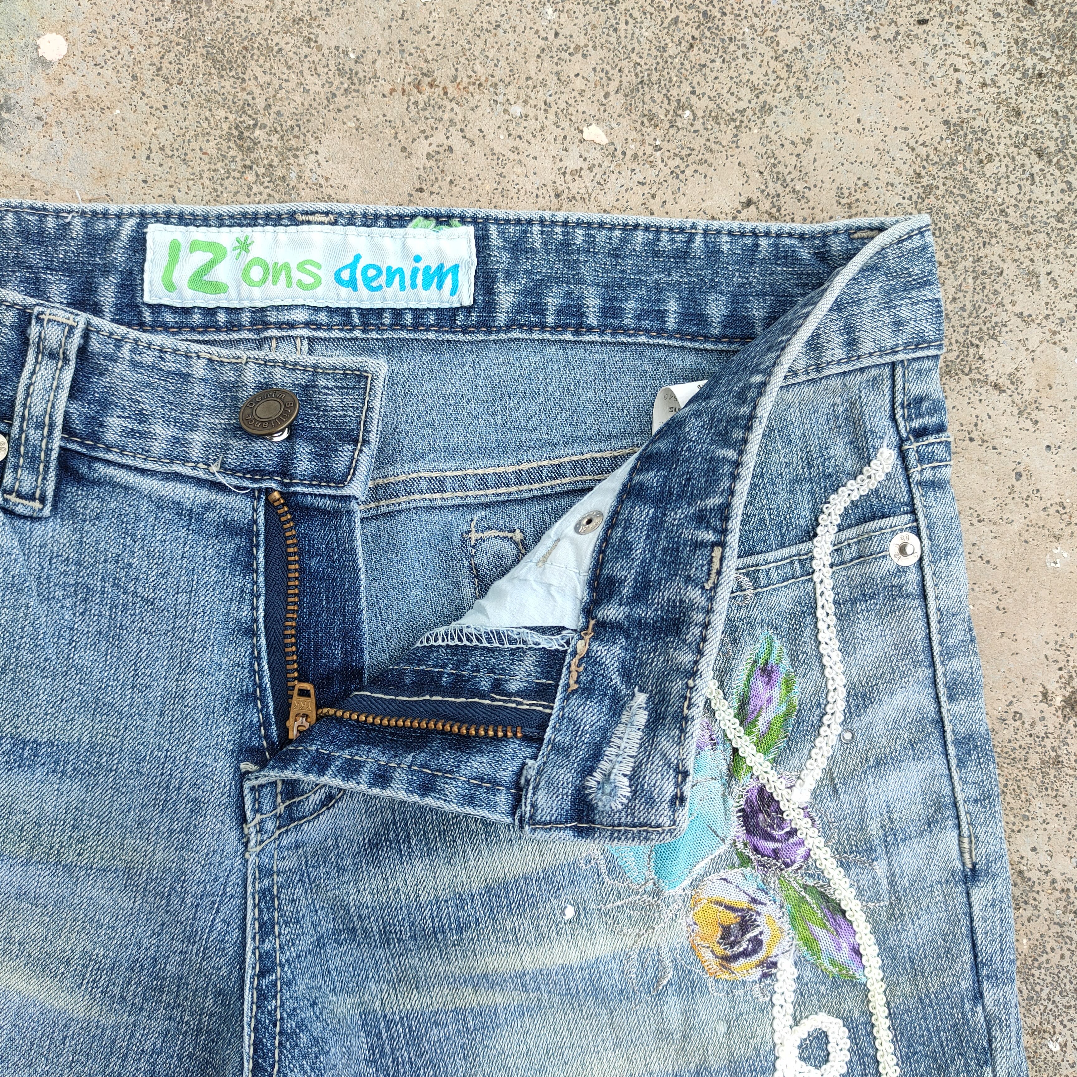 Japanese Brand JAPANESE FLARE BOOTCUT FLOWER FADED JEANS DENIM PANTS Size US 28 / EU 44 - 6 Thumbnail