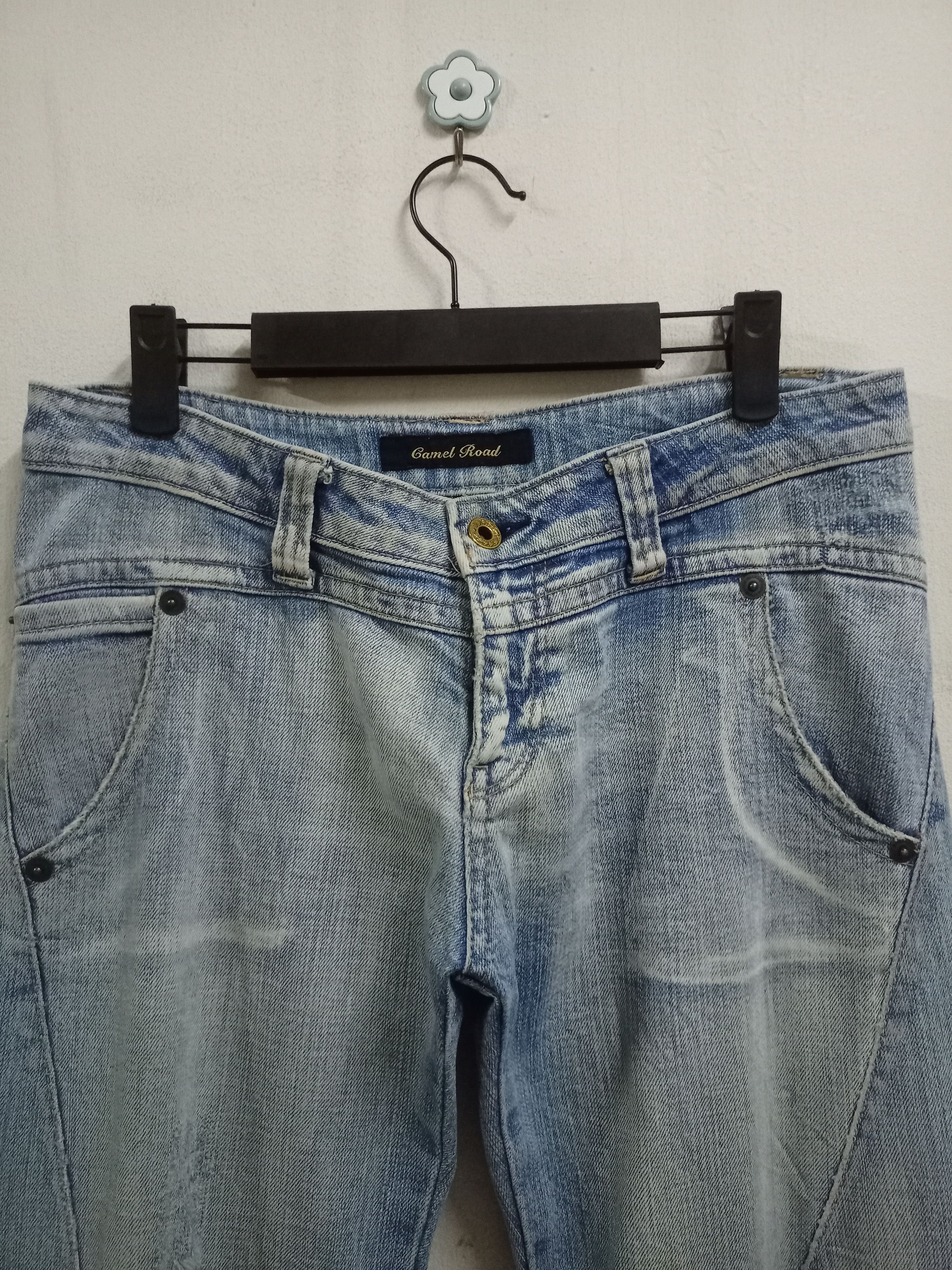 Japanese Brand Vintage Japanese Brand Flared Distressed Bell Bottoms Jeans Size 32" / US 10 / IT 46 - 4 Thumbnail