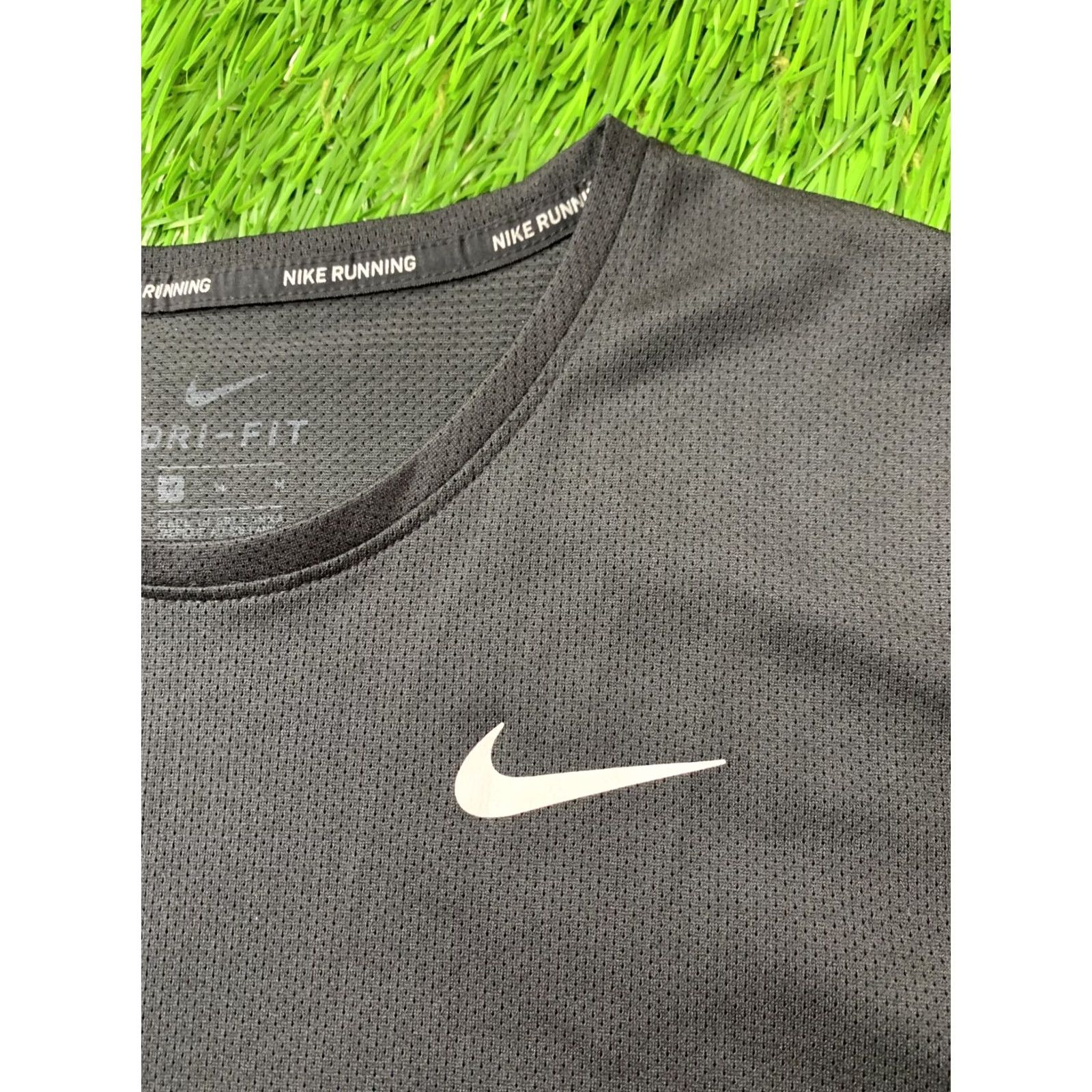 Nike Nike Running Dri-Fit Original 2020 Men Shirt Jersey T-Shirt Size M Black Short Sleeve Men's Nike Running Shirt Size US M / EU 48-50 / 2 - 3 Thumbnail