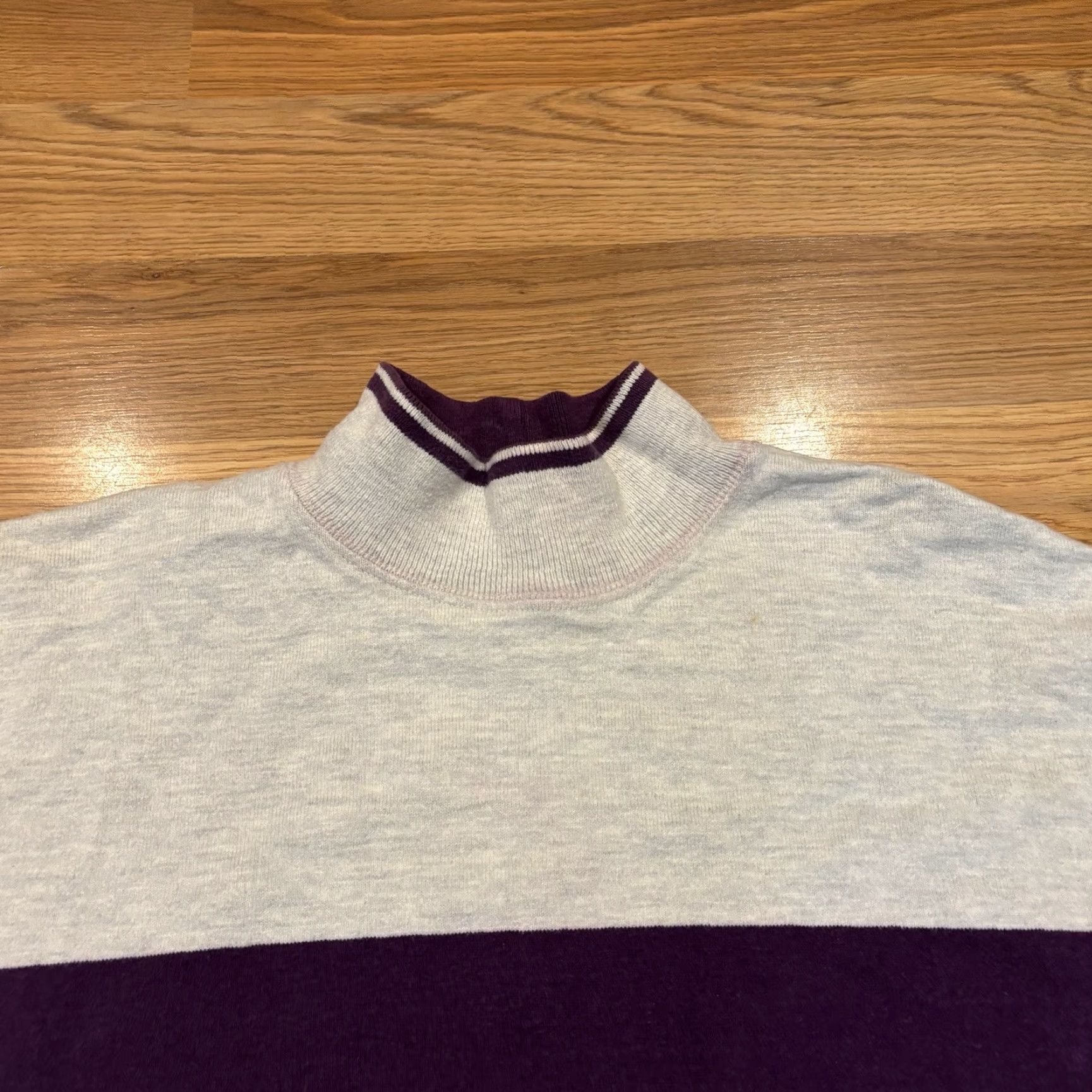 Vintage VINTAGE LL Bean Striped Sweatshirt Pullover USA Men’s XL Purple Gray Green Pattern: Solid Long Sleeve Mock Neck Pullover Sweatshirt Size US XL / EU 56 / 4 - 7 Thumbnail