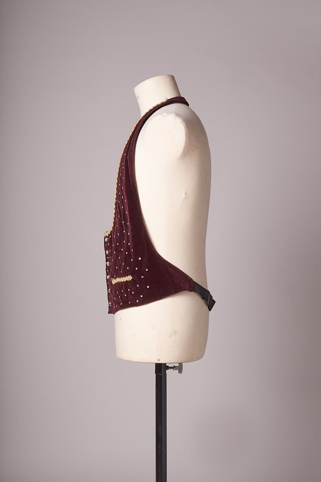 After Six Vintage Show Vest Maroon Velvet Gold Trimmed Jeweled Size 40L - 2 Thumbnail