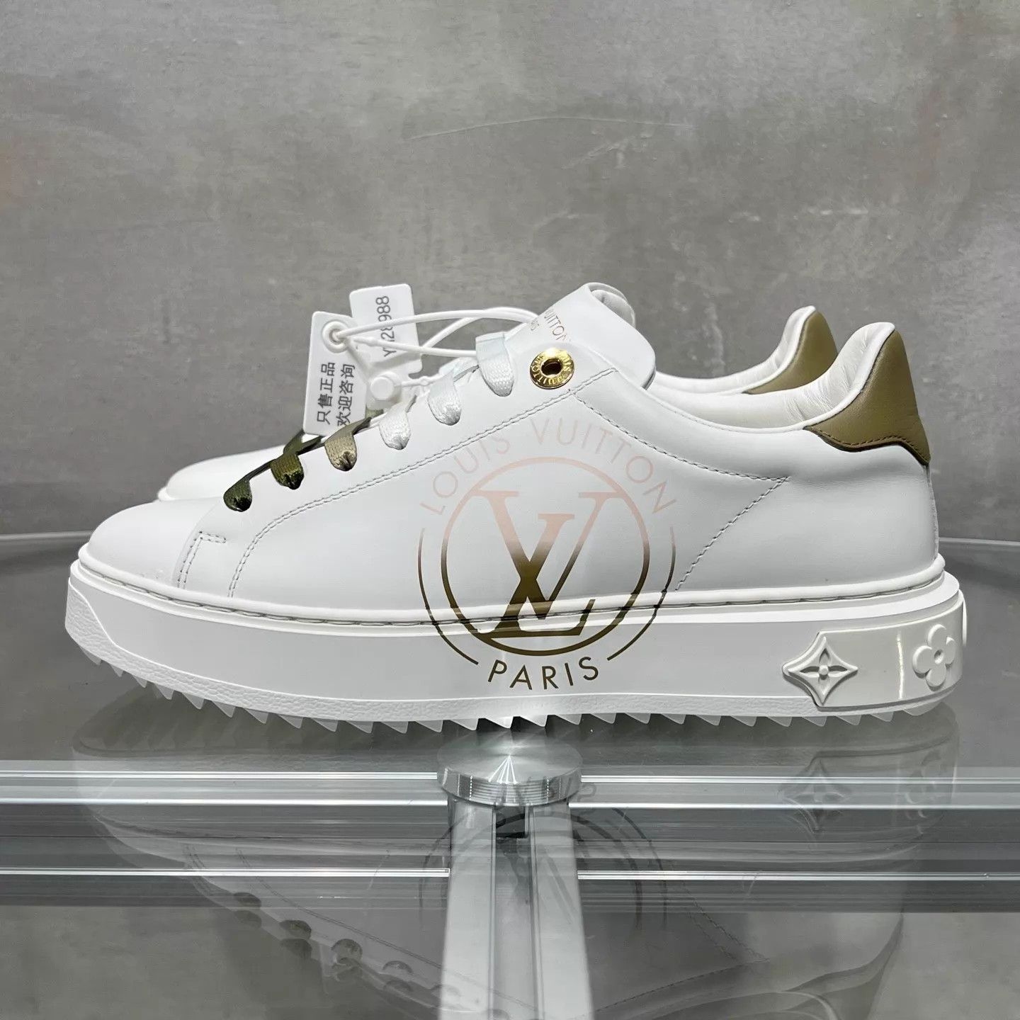 Louis Vuitton LV Time Out White Print Sneaker UK2.5/36.5 Size US 5 / IT 35 - 3 Thumbnail