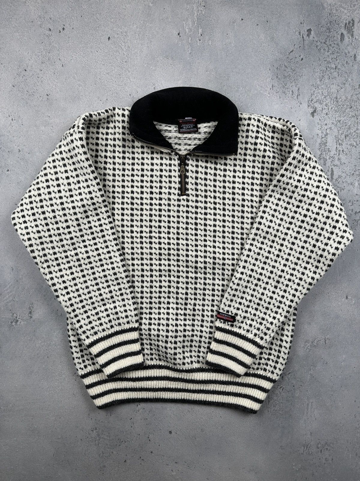 Dale Of Norway Norwool Norway Half Zip Wool Nordic Knitted Sweater Vintage Size US M / EU 48-50 / 2 - 2 Thumbnail