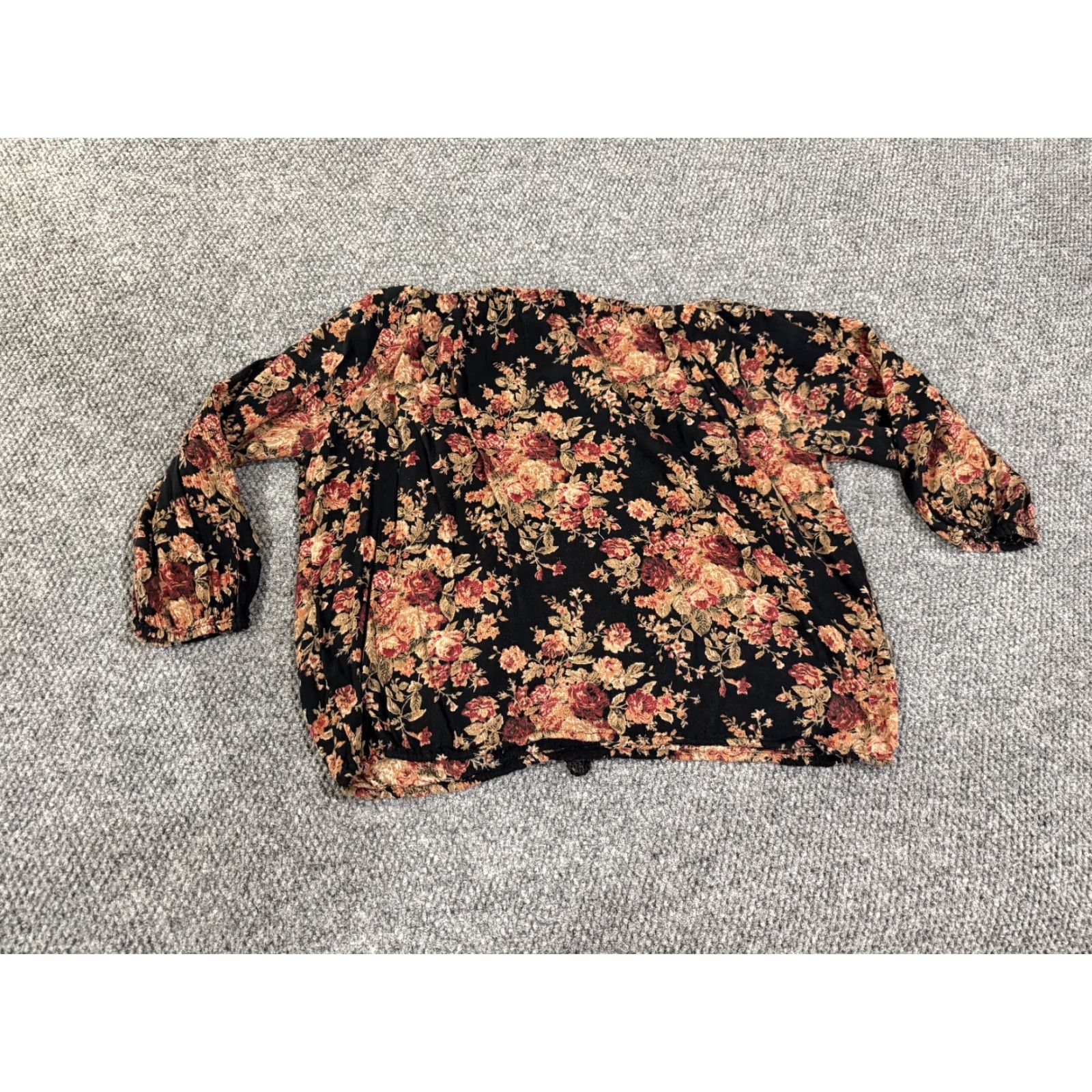 Ralph Lauren Denim & Supply Ralph Lauren Blouse Womens Small Black Floral Long Sleeve Shirt Womens Small Black Floral Long Sleeve Blouse Size S / US 4 / IT 40 - 6 Thumbnail