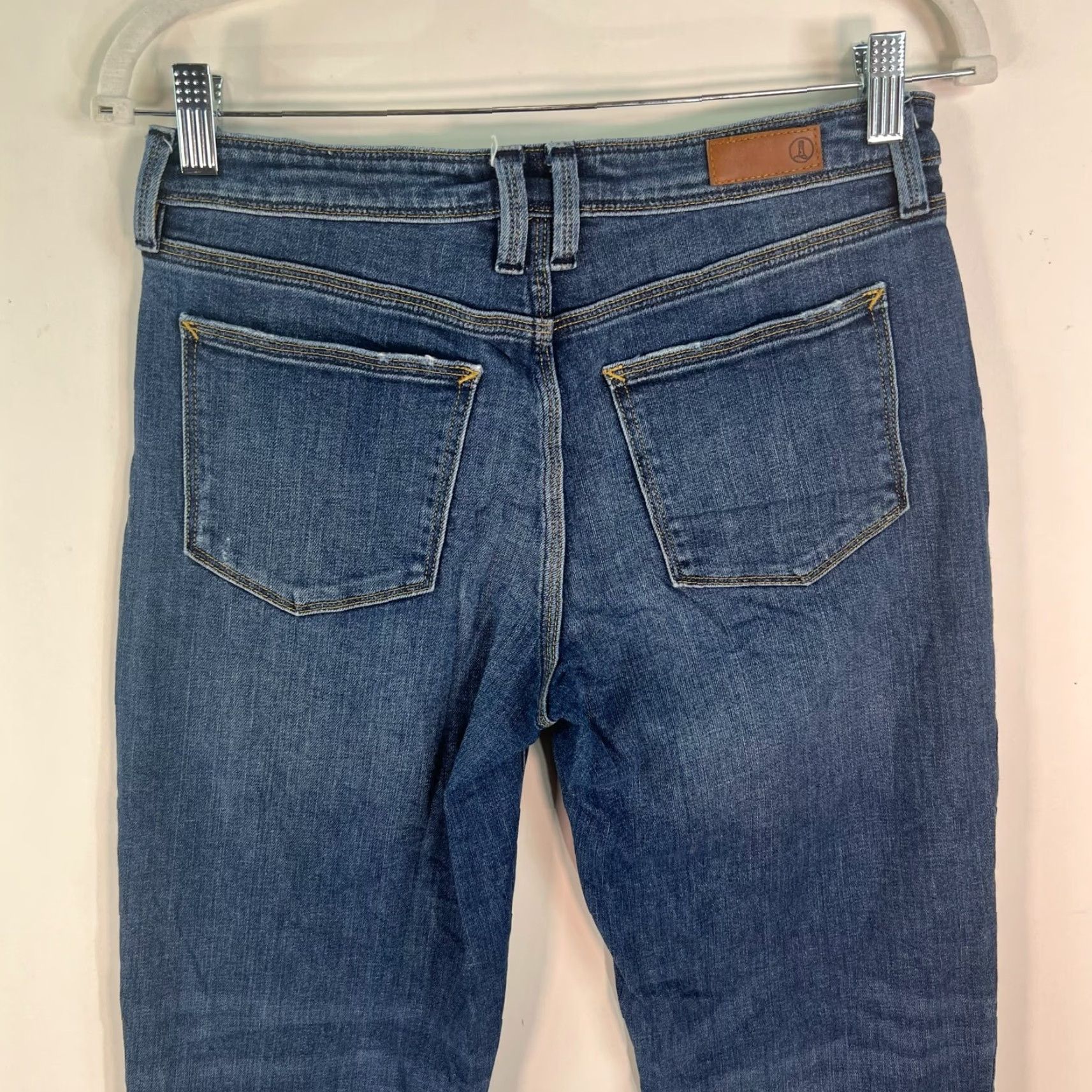 Lands' End Lands' End Womens Low Rise Denim Jeans Size 6 30x27 Blue 5-Pocket Design Zip Closure Straight Cuffed 27 in Cotton Blend Regular Size 28" / US 6 / IT 42 - 6 Thumbnail