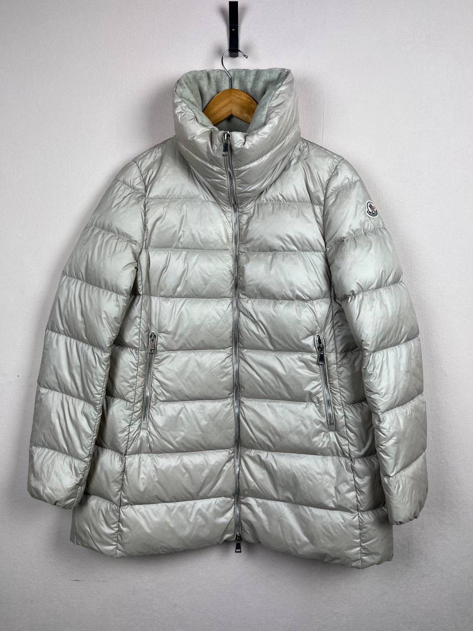 Moncler Moncler Torcyn Silver Down Puffer Jacket Mid-Length Size M / US 6-8 / IT 42-44 - 2 Thumbnail