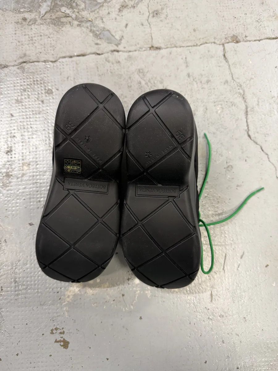 Bottega Veneta Bottega Veneta Black Paddle Angle Rubber Grass Boots Size US 8.5 / IT 38.5 - 9 Thumbnail