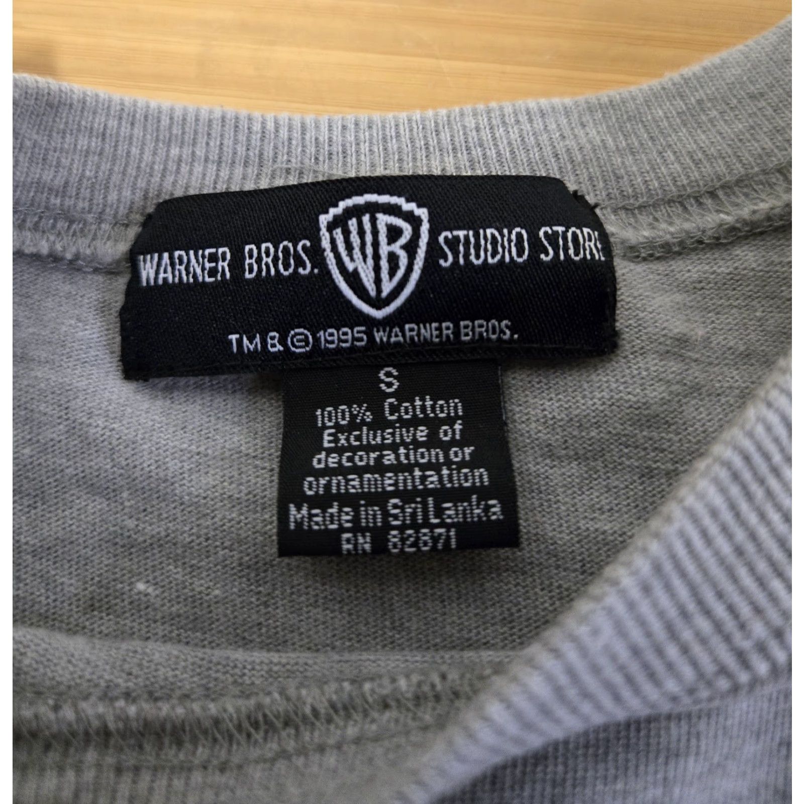 Vintage VINTAGE Warner Bros Shirt Mens Small Gray Bugs Bunny Daffy Duck Long Sleeve 90s Size US S / EU 44-46 / 1 - 3 Thumbnail
