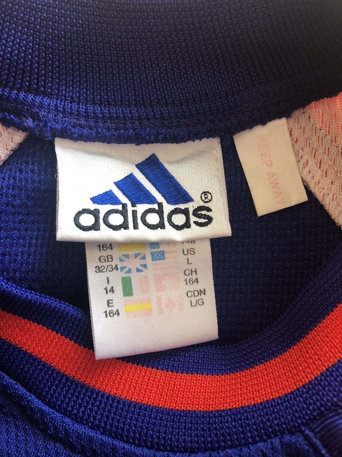 Adidas × Vintage VINTAGE ADIDAS BASKETBALL RETRO STYLE SWEATSHIRT ZIP JERSEY Size US L / EU 52-54 / 3 - 5 Thumbnail