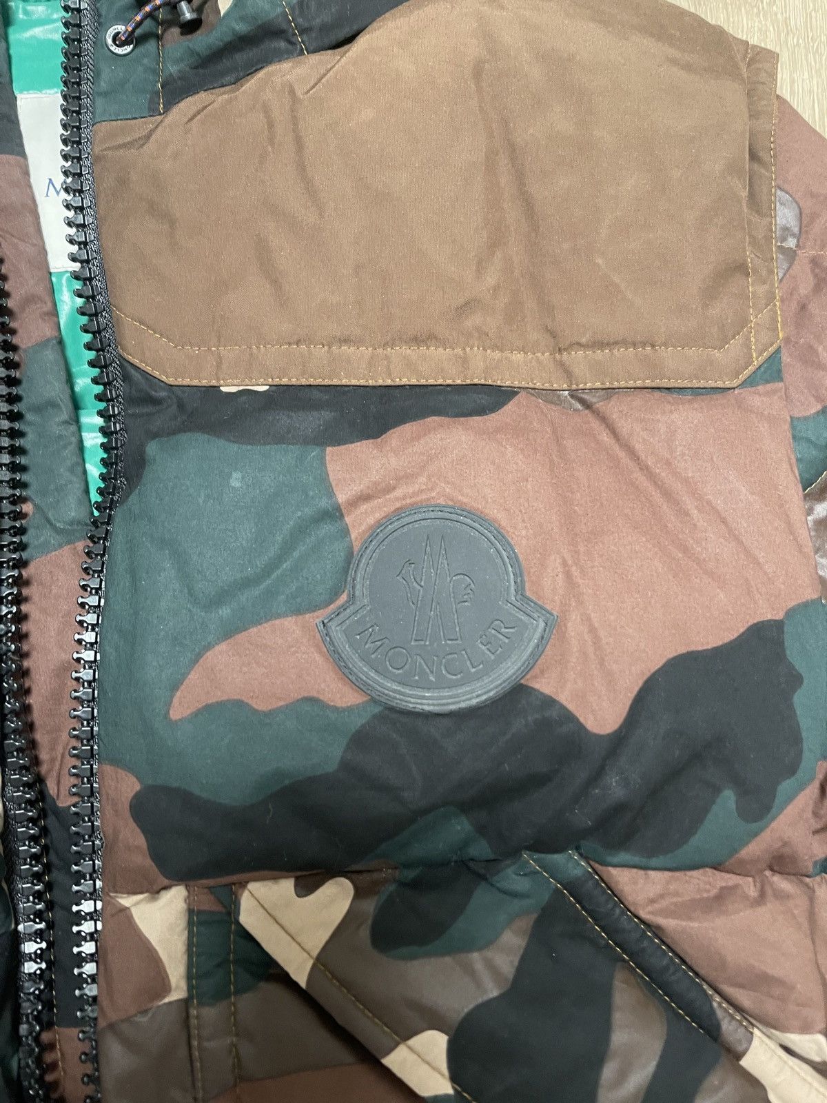 Moncler Moncler camo jacket/vest Size US L / EU 52-54 / 3 - 2 Thumbnail