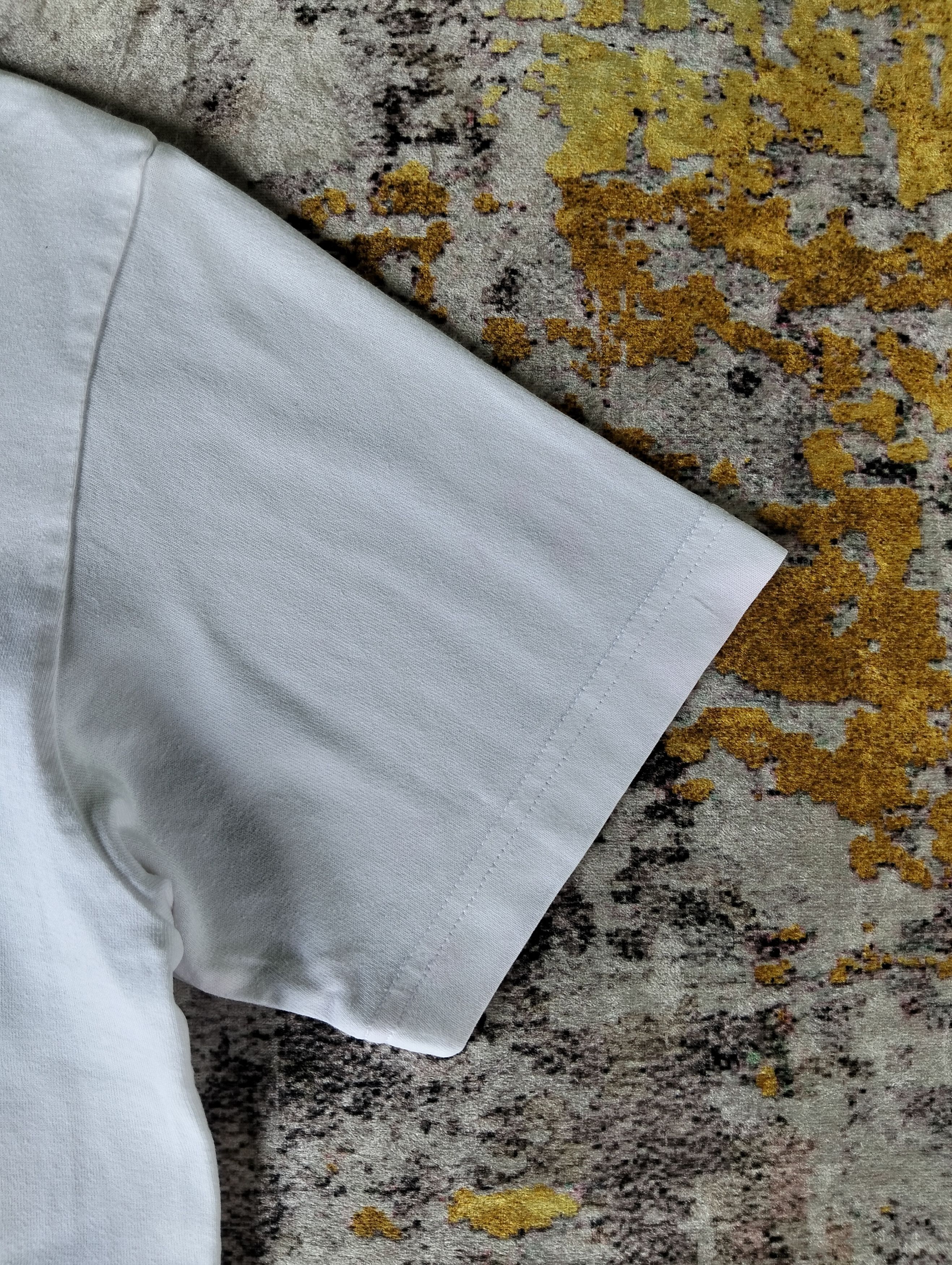 Comme des Garcons Geraldo De Barros Comme des Garcons Tee Shirt Size US S / EU 44-46 / 1 - 8 Thumbnail
