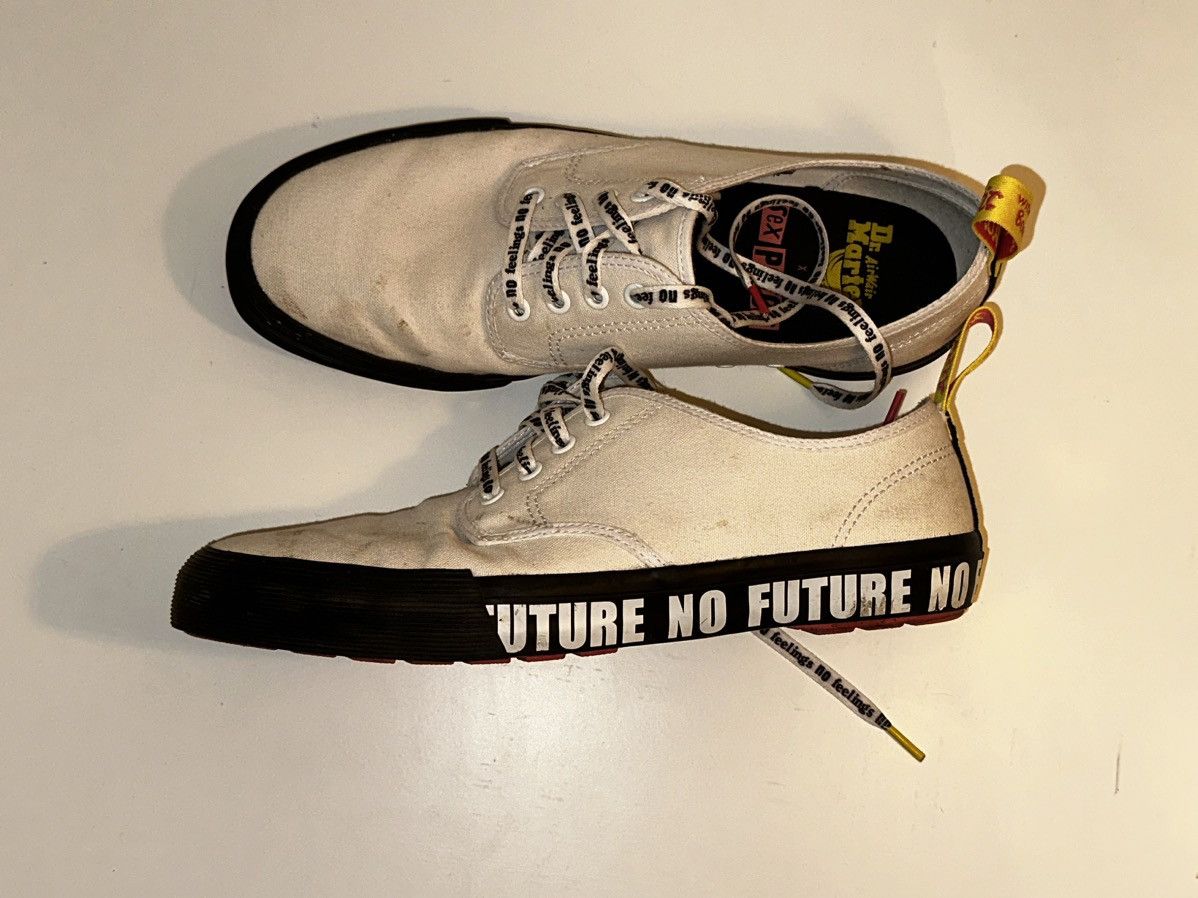 Dr. Martens Dr. Martens x Sex Pistol Low Top Sneaker White Size US 10 / EU 43 - 2 Thumbnail