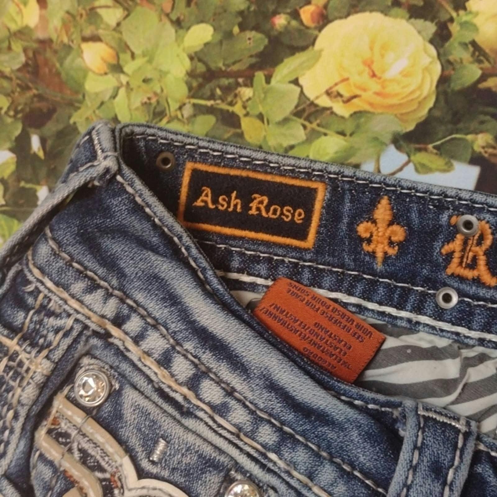 Rock Revival Rock revival ash rose mid rise skinny jeans size 26 Size 26" / US 2 / IT 38 - 2 Thumbnail