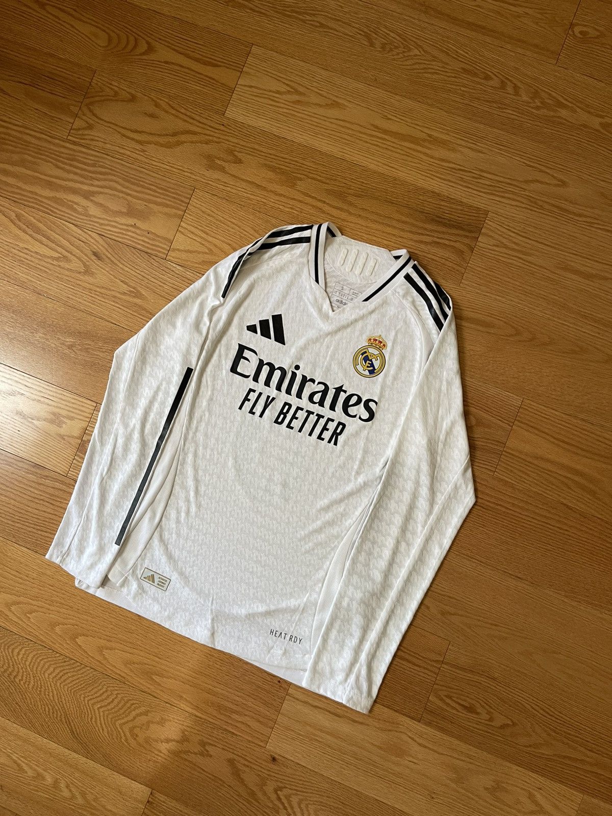 Adidas Authentic Real Madrid KYLIAN MBAPPE 2024/25 home jersey Size US S / EU 44-46 / 1 - 2 Thumbnail