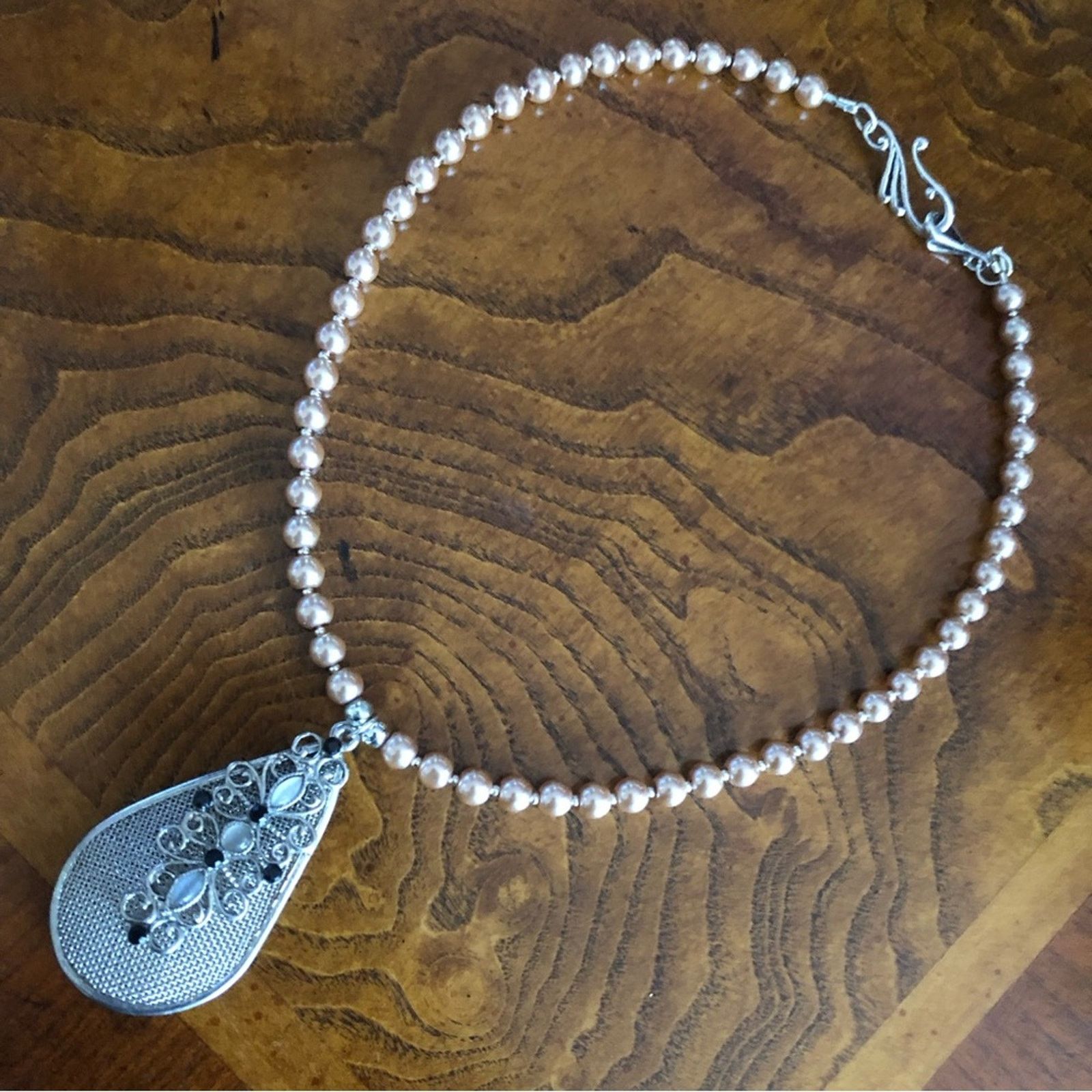 Handmade Handcrafted repurpose stone filigree Pearl necklace Size ONE SIZE - 8 Thumbnail