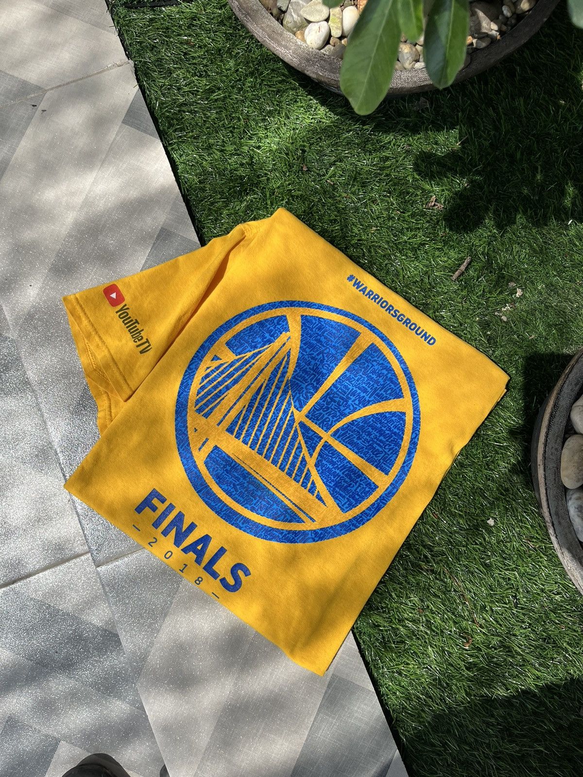 NBA 2018 Final GSW Tribune Tee GSW vs Cavaliers Size US XL / EU 56 / 4 - 1 Thumbnail